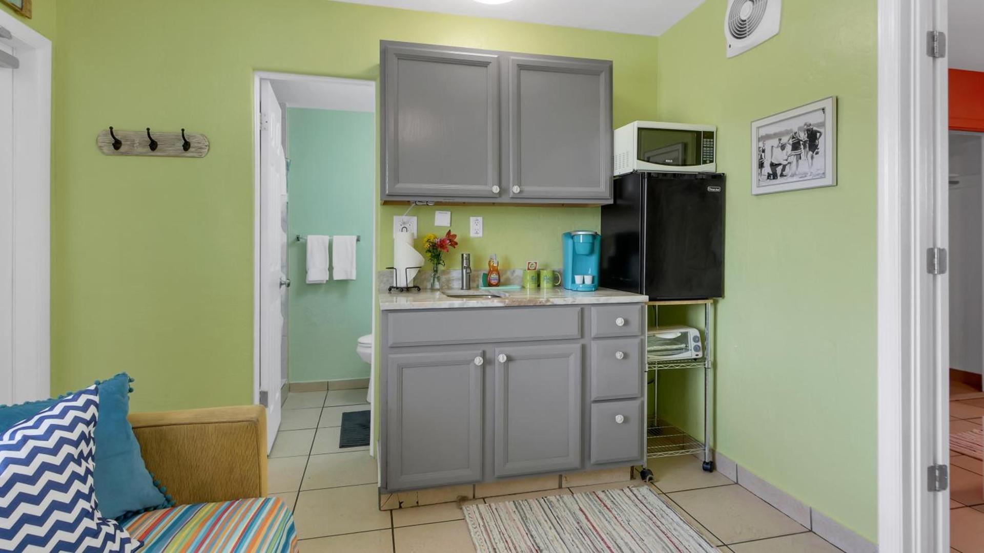 The Beach House - Treasure Island photo 55