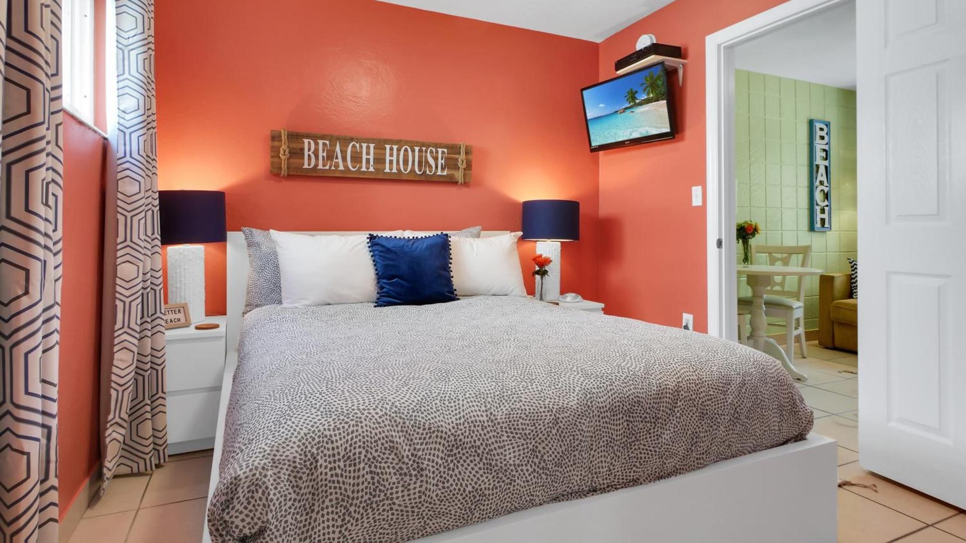 The Beach House - Treasure Island photo 22
