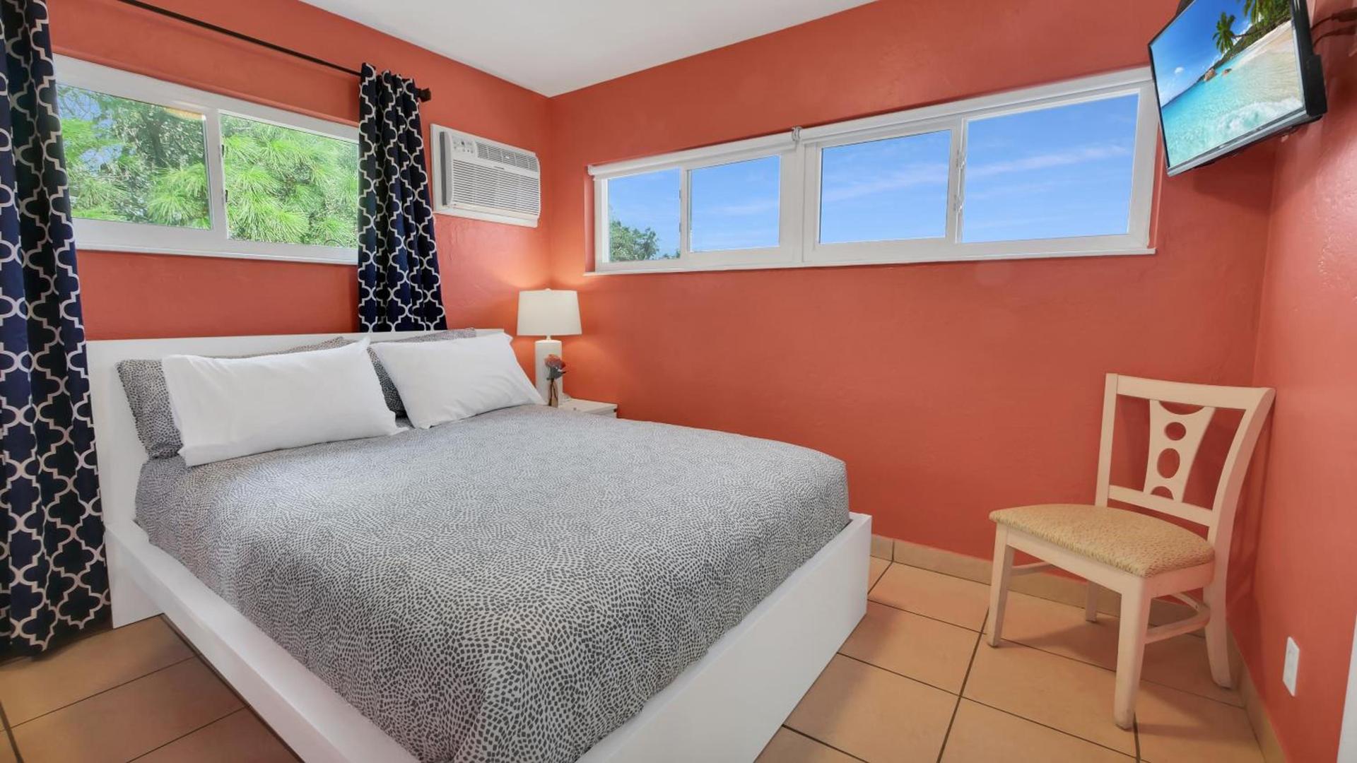 The Beach House - Treasure Island photo 38