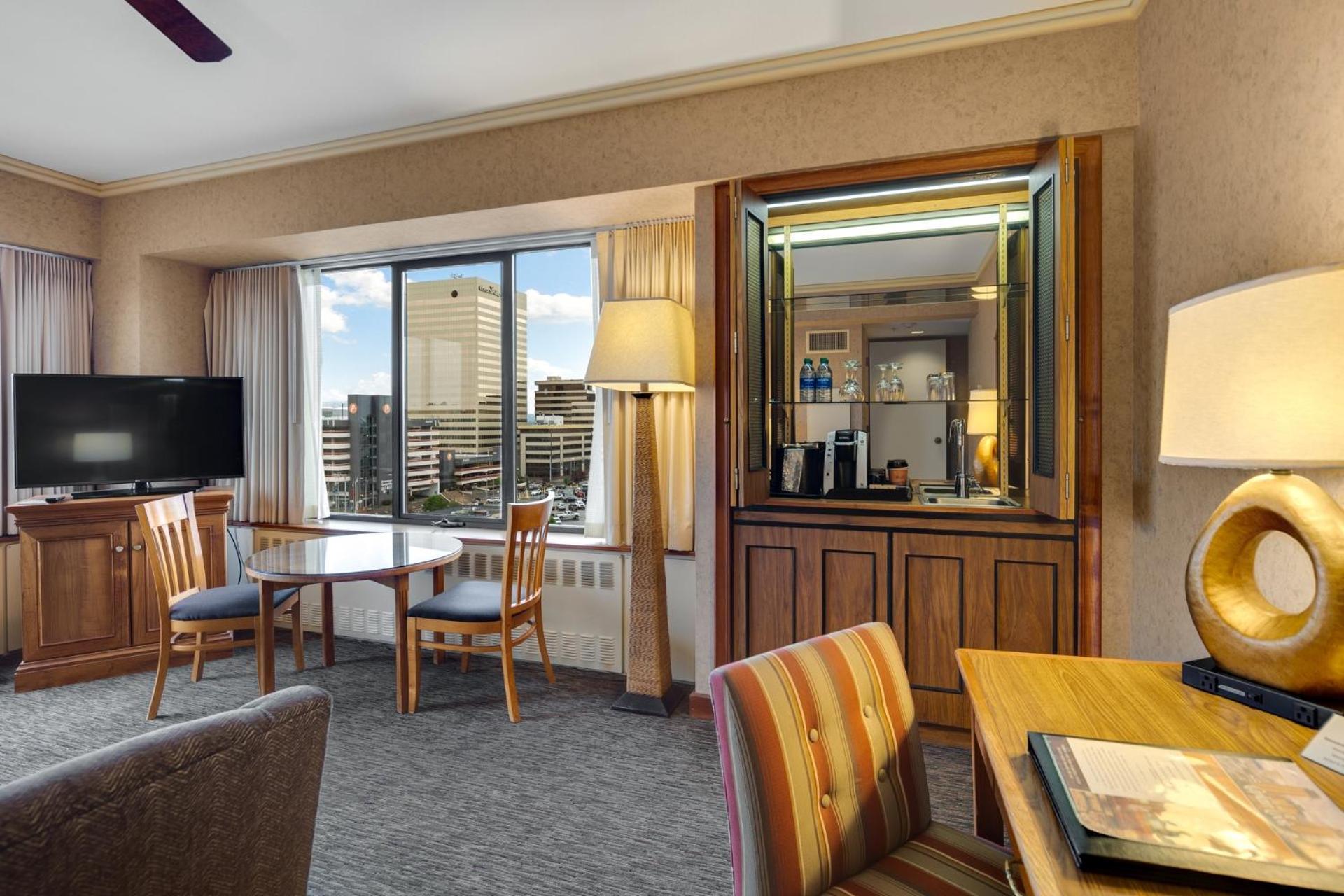 The Hotel Captain Cook photo 5