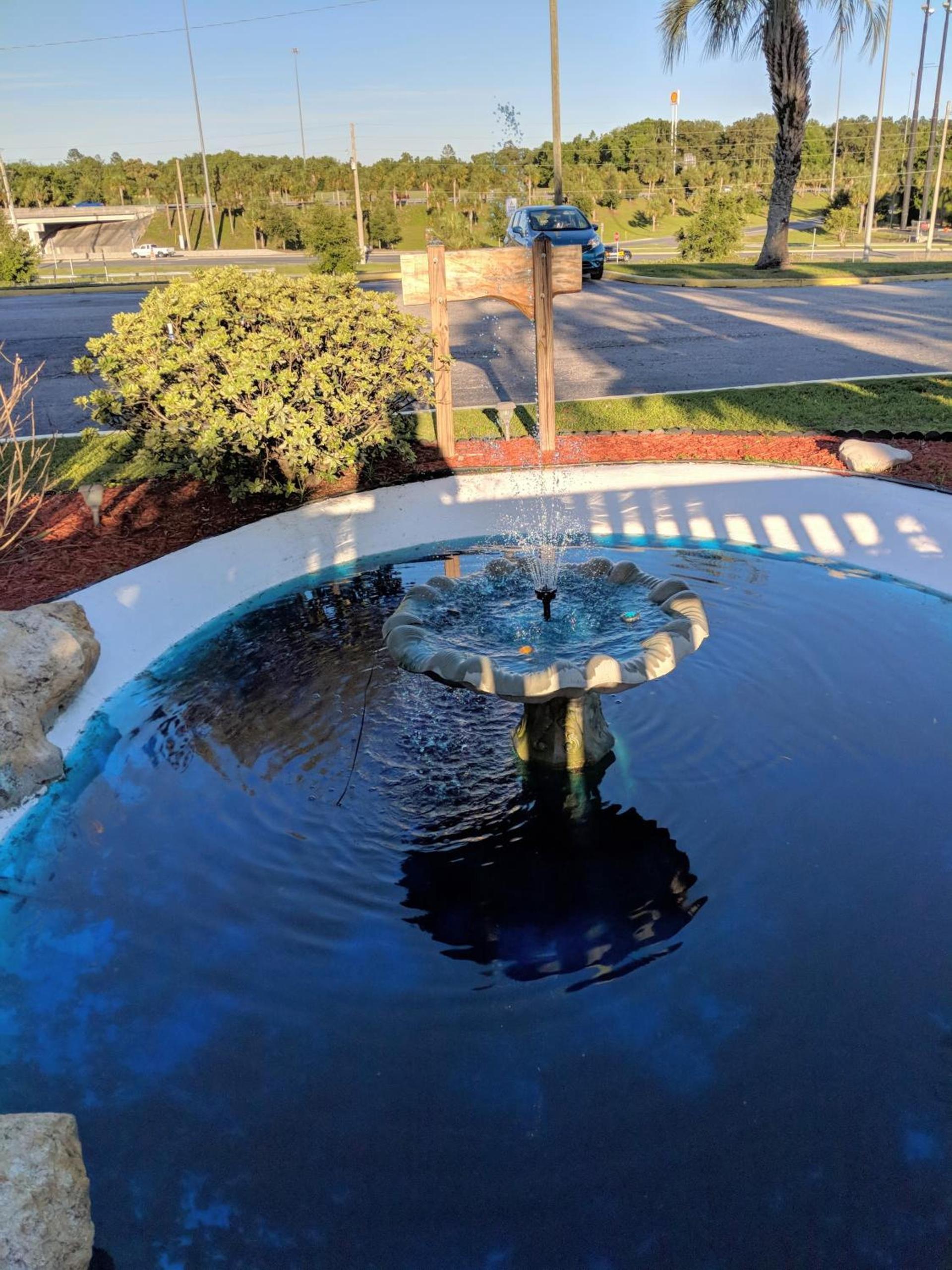 Super 8 by Wyndham Lake City photo 19