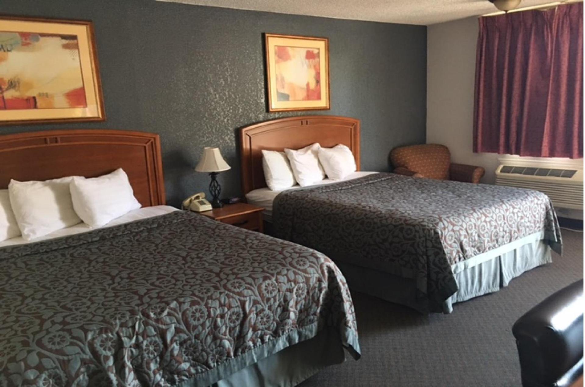 Hebbronville Executive Inn photo 29