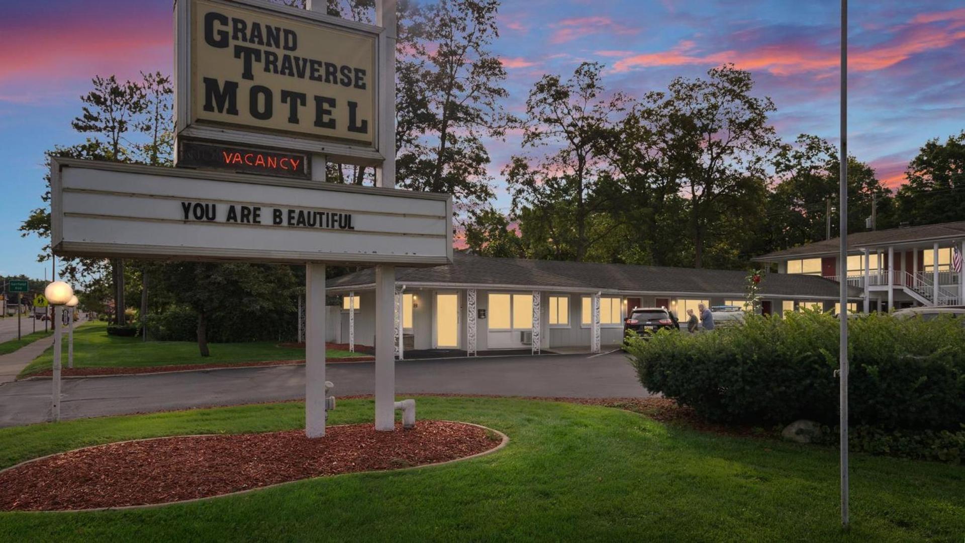 Grand Traverse Motel photo 21