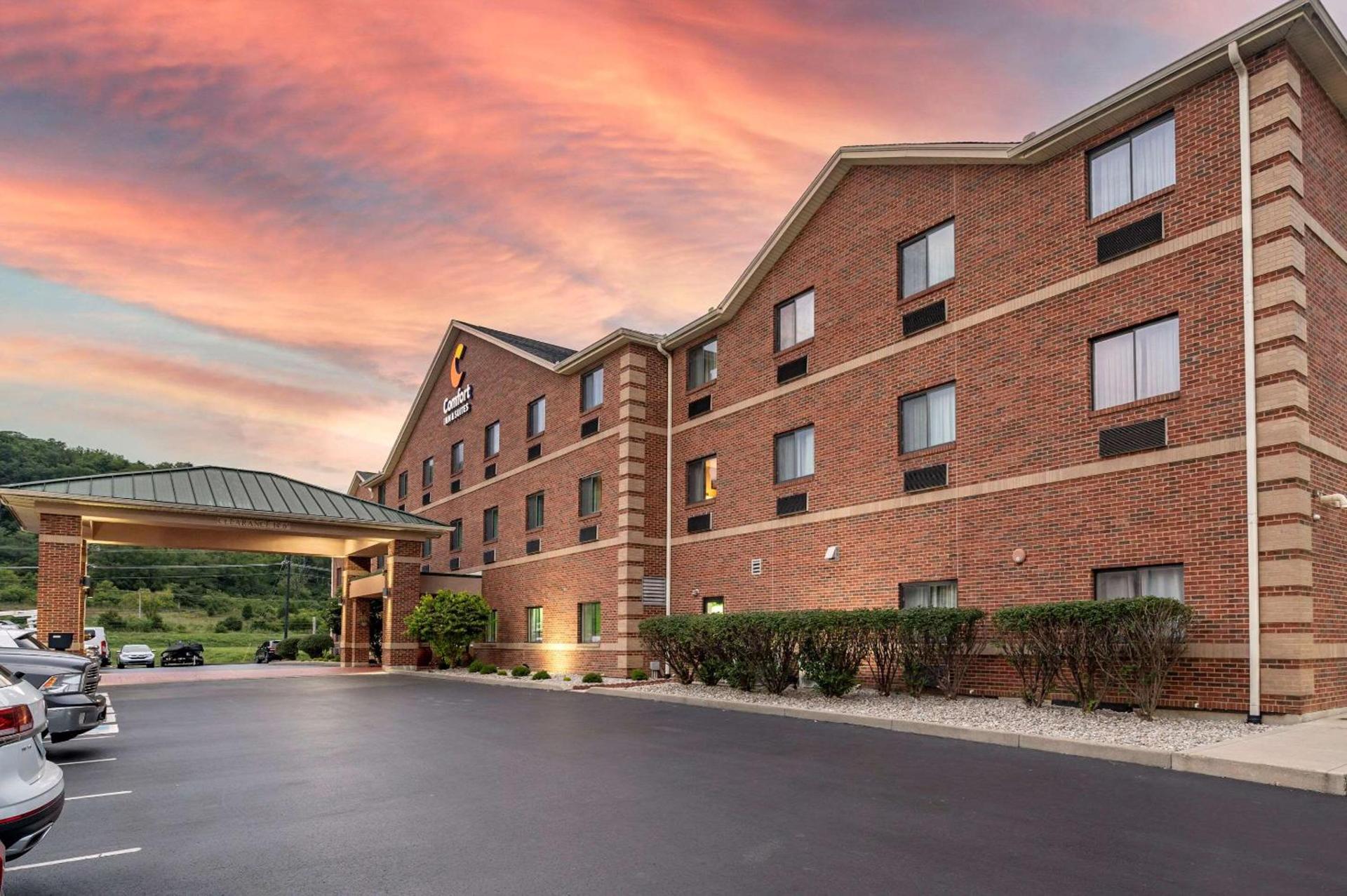 Comfort Inn & Suites Lawrenceburg photo 3
