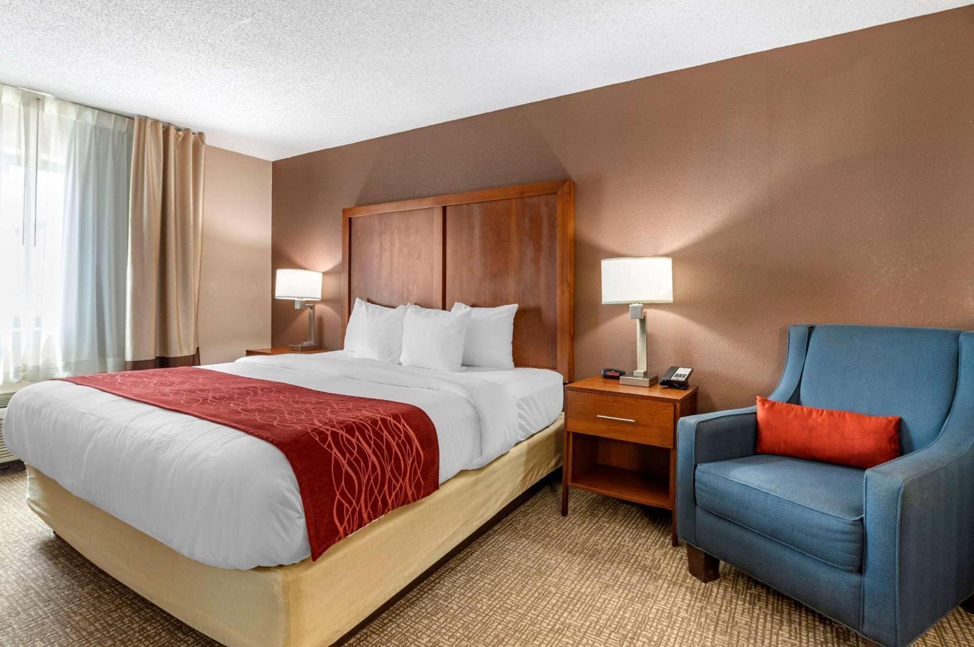 Comfort Inn & Suites Lawrenceburg photo 17