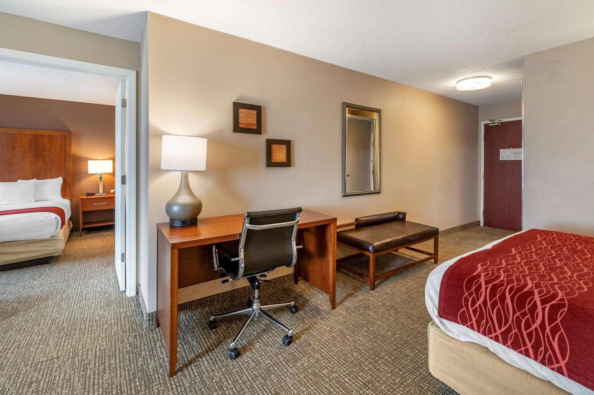 Comfort Inn & Suites Lawrenceburg photo 22