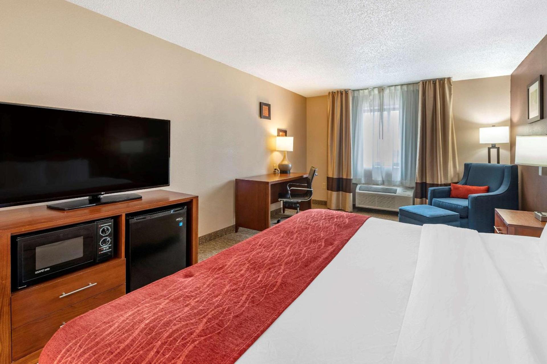 Comfort Inn & Suites Lawrenceburg photo 24