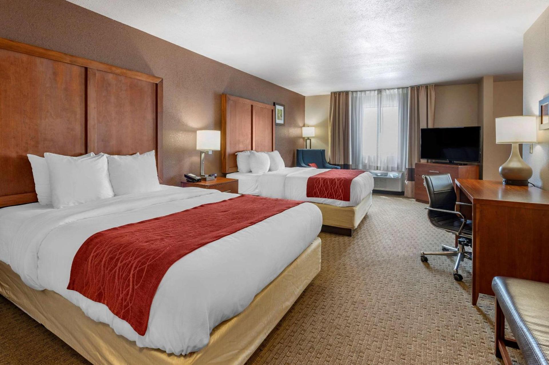 Comfort Inn & Suites Lawrenceburg photo 26