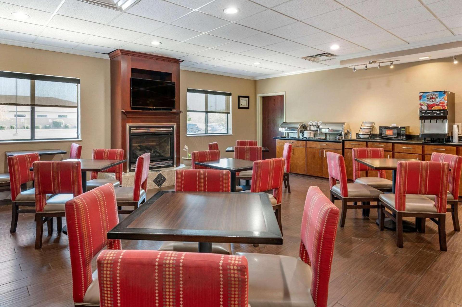 Comfort Inn & Suites Lawrenceburg photo 34