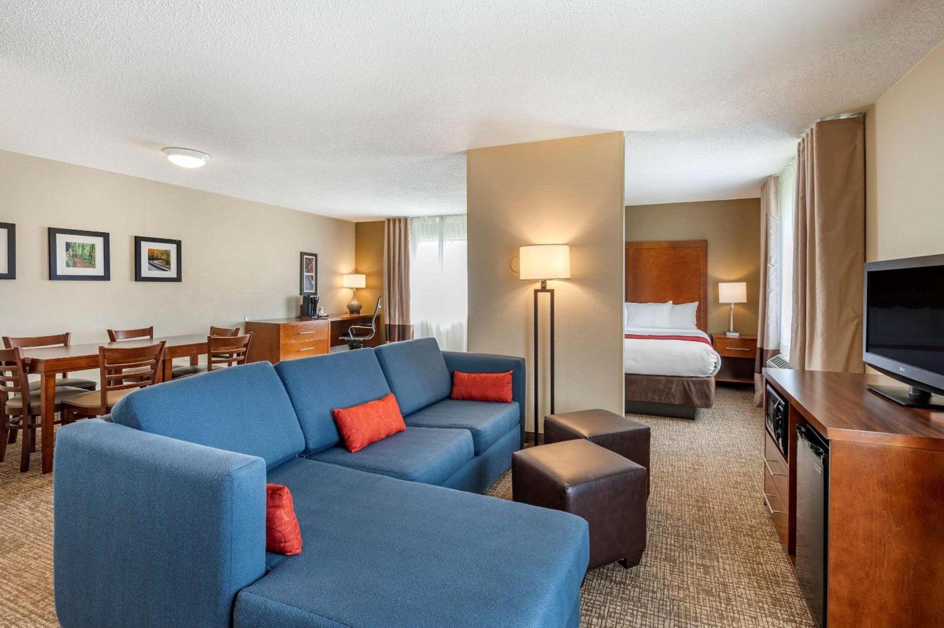 Comfort Inn La Porte photo 28