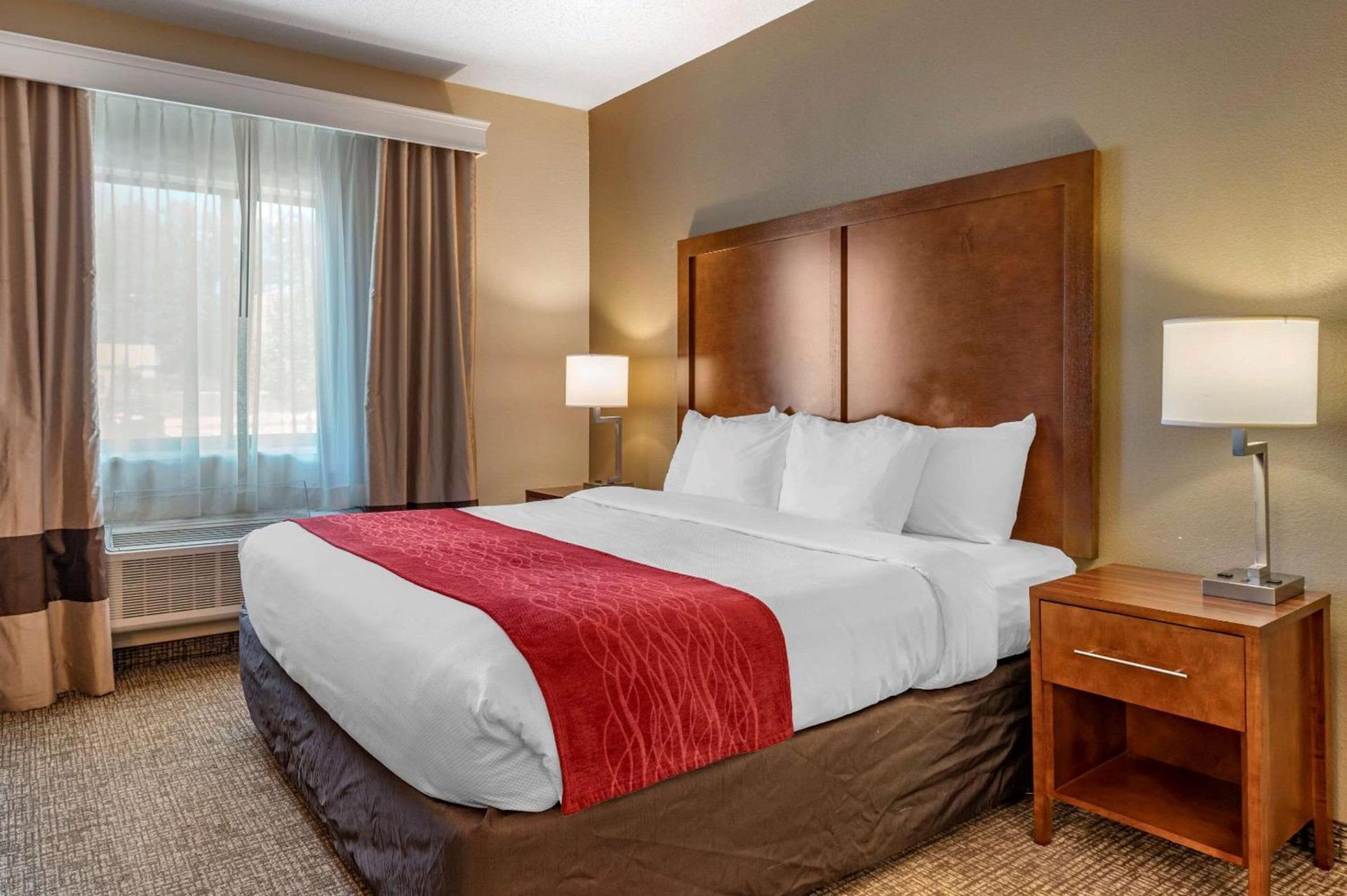 Comfort Inn La Porte photo 10
