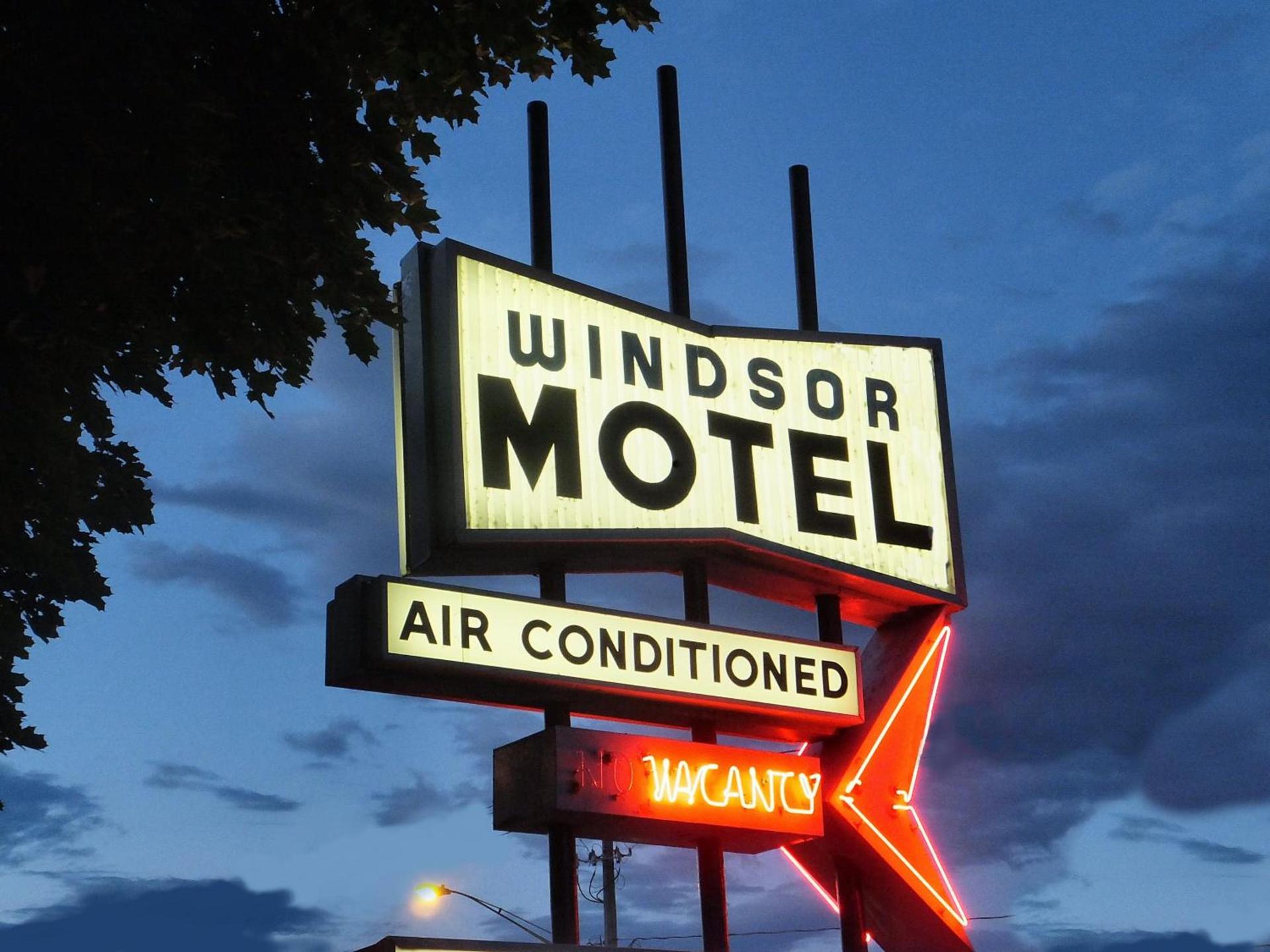 Windsor Motel photo 1
