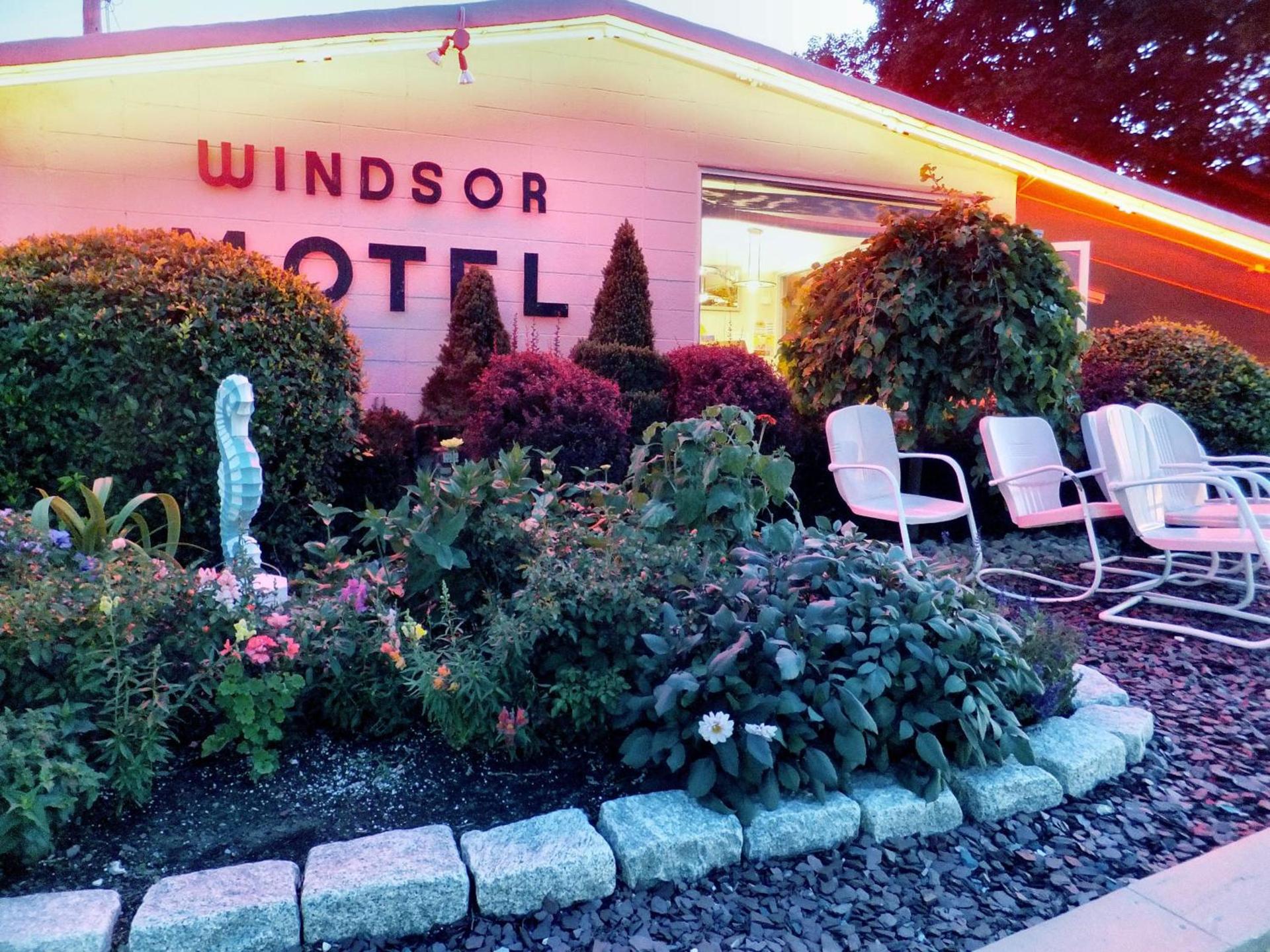 Windsor Motel photo 15