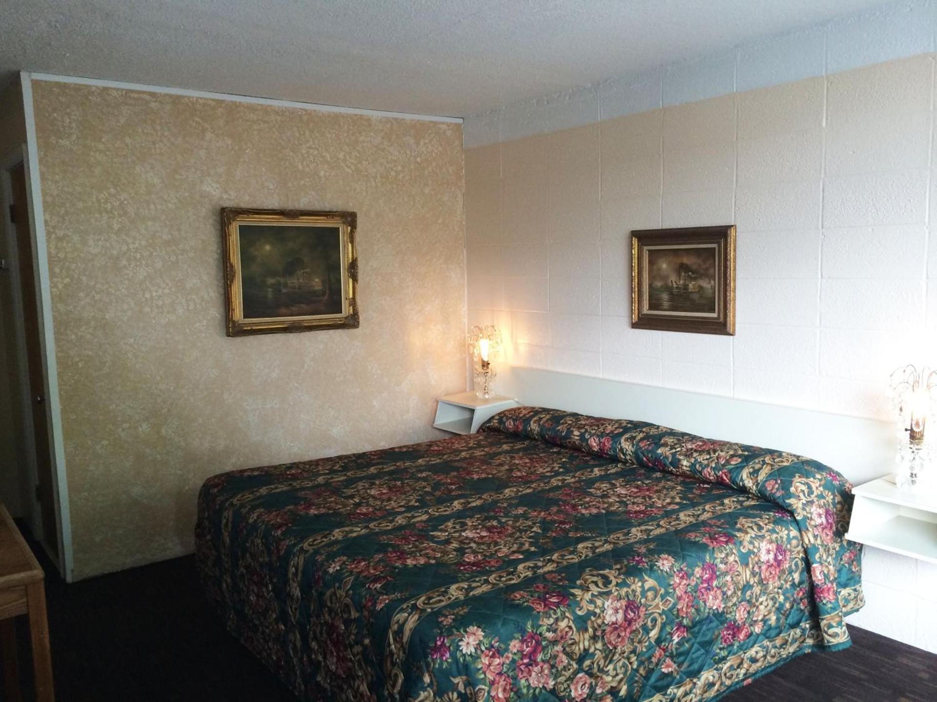 Windsor Motel photo 19