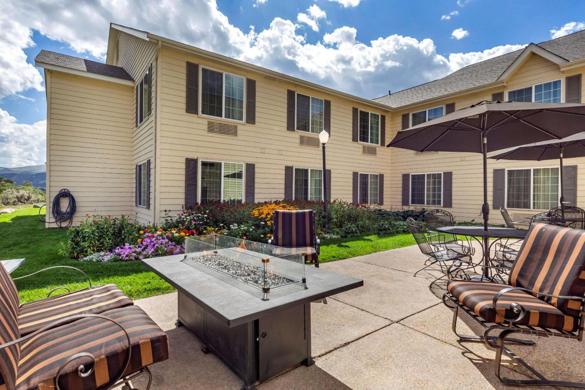 Comfort Inn & Suites Carbondale on the Roaring Fork photo 40