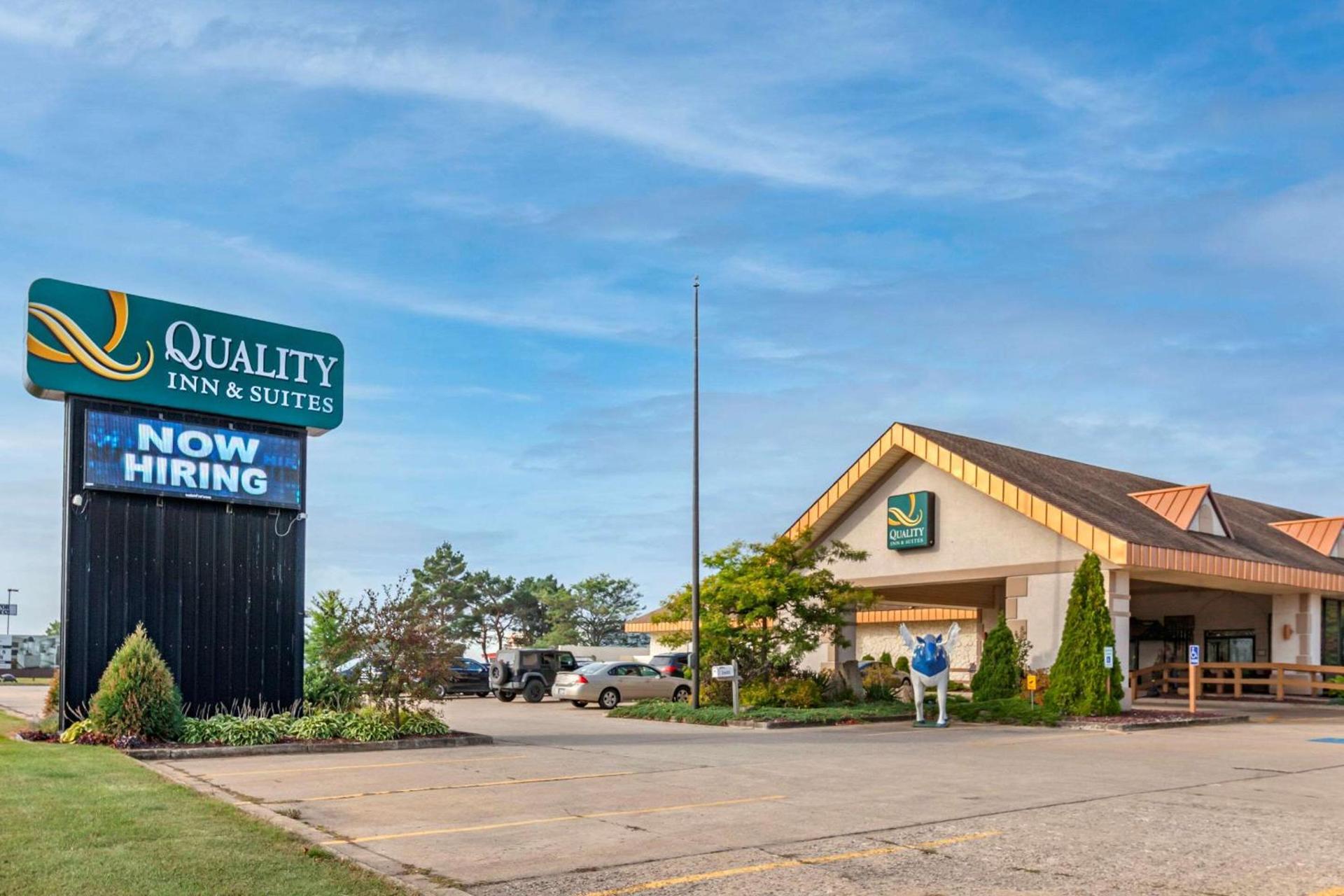 Quality Inn & Suites Escanaba North photo 3