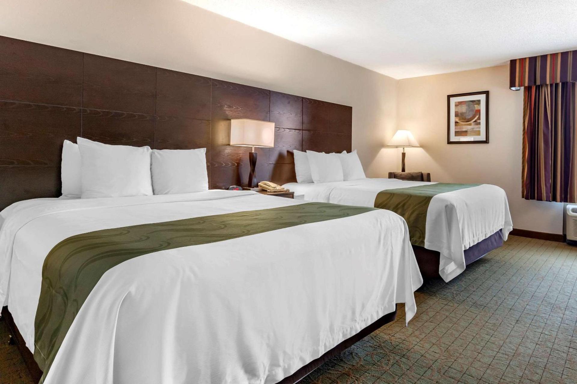 Quality Inn & Suites Escanaba North photo 13