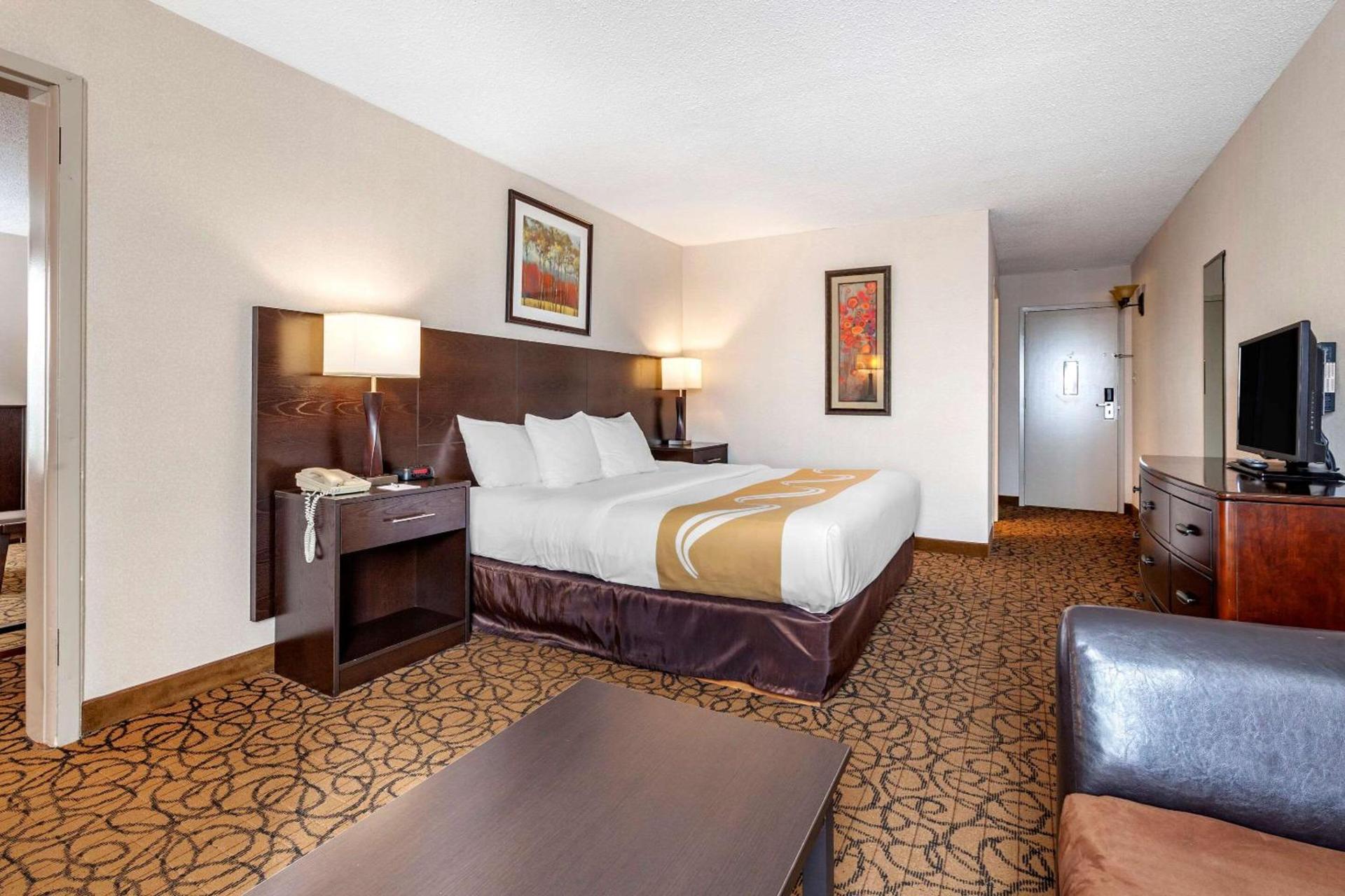 Quality Inn & Suites Escanaba North photo 18