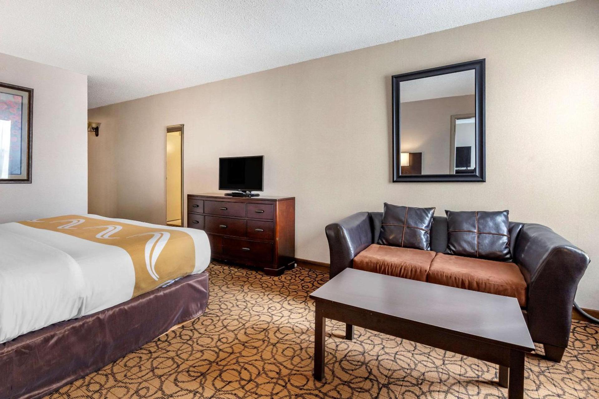 Quality Inn & Suites Escanaba North photo 20