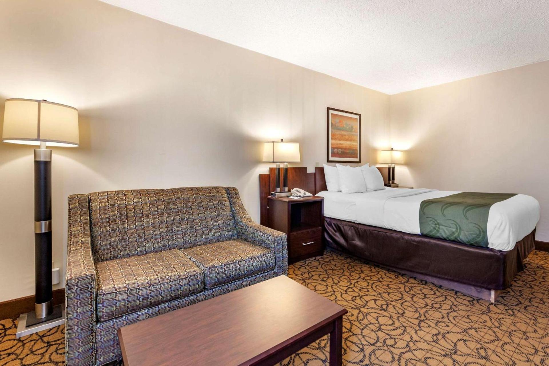 Quality Inn & Suites Escanaba North photo 25