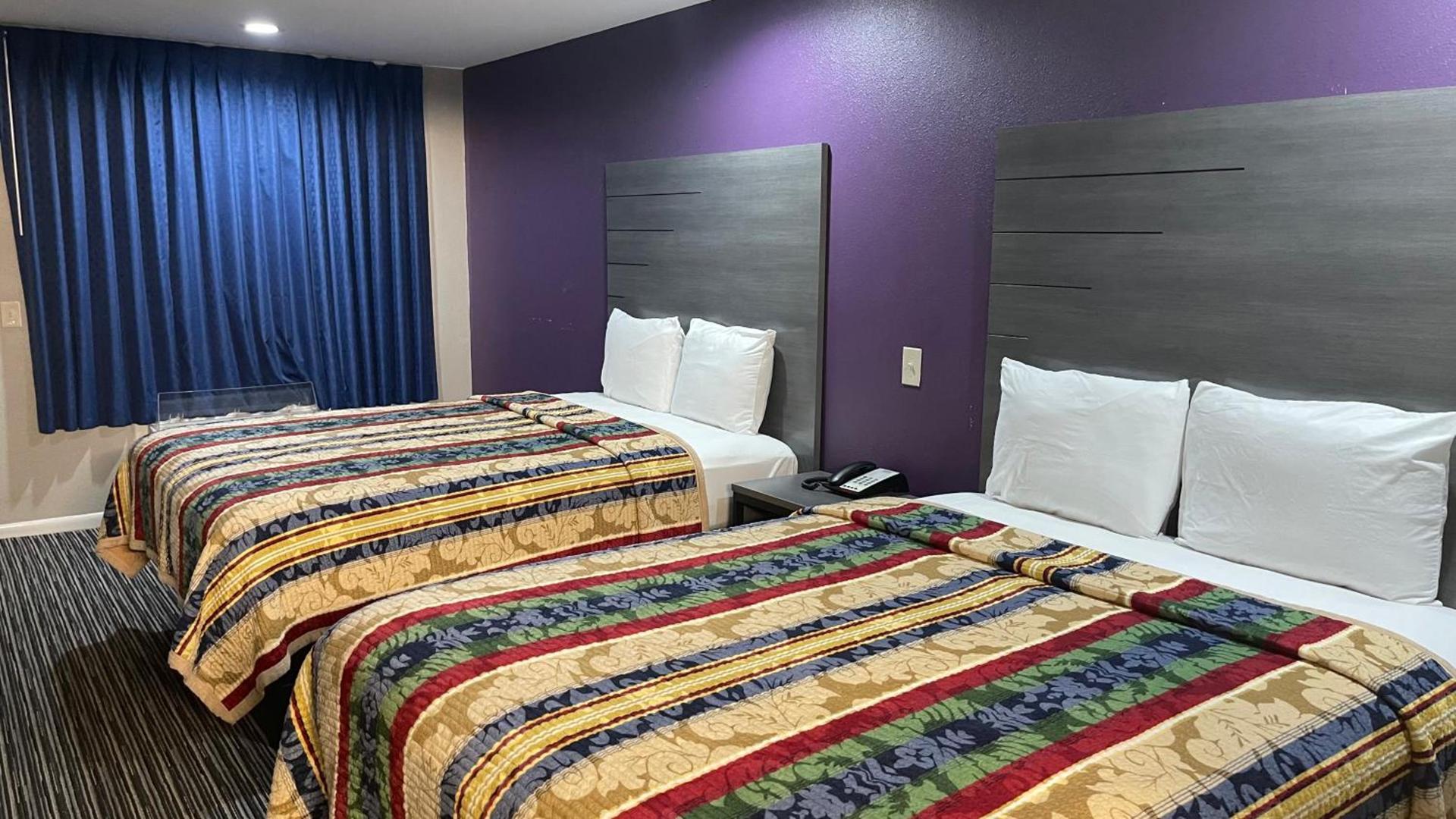 Executive Inn and Suites Houston photo 15