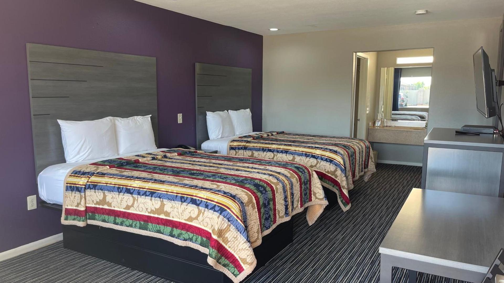 Executive Inn and Suites Houston photo 10