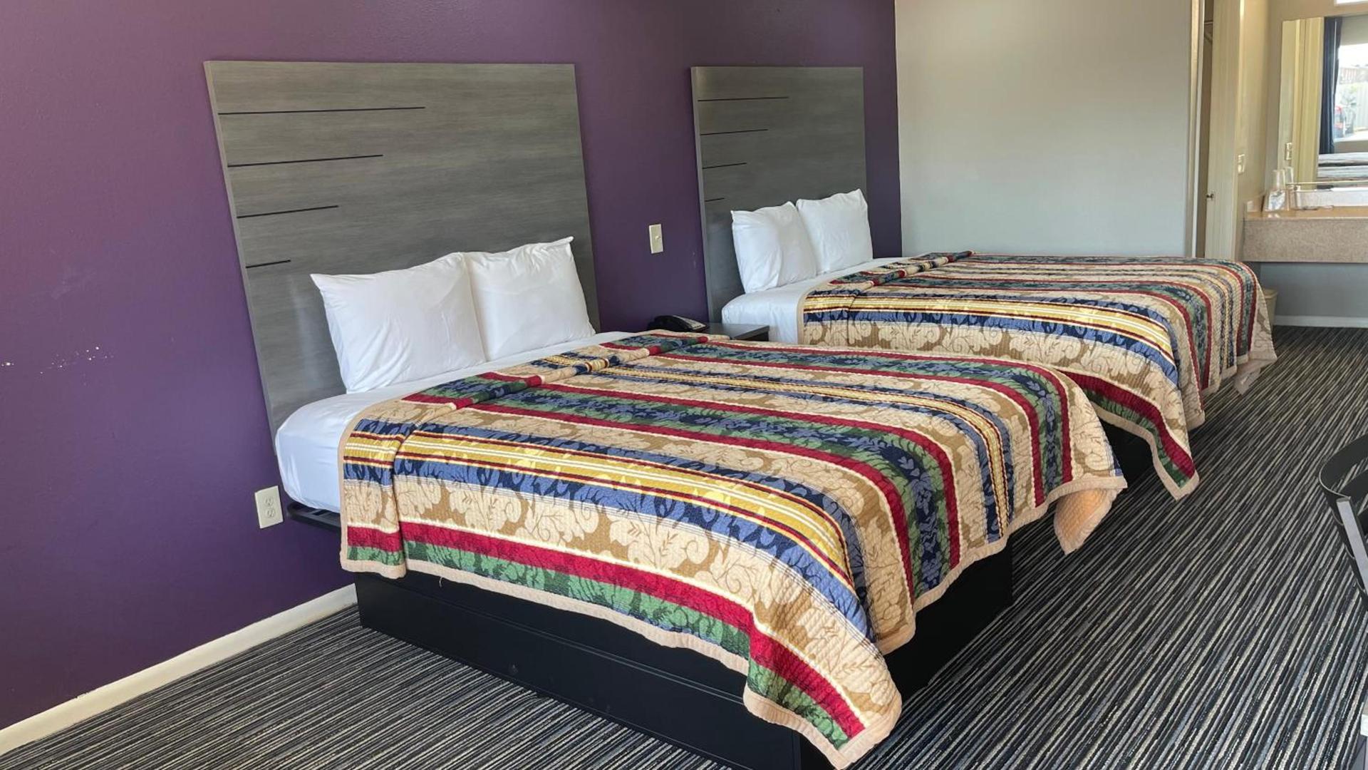 Executive Inn and Suites Houston photo 24