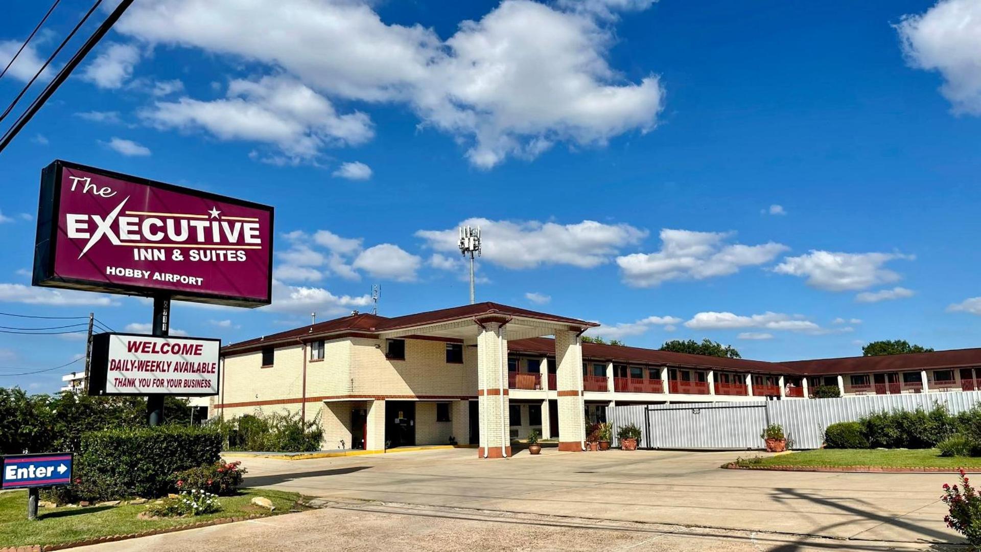 Executive Inn and Suites Houston photo 1