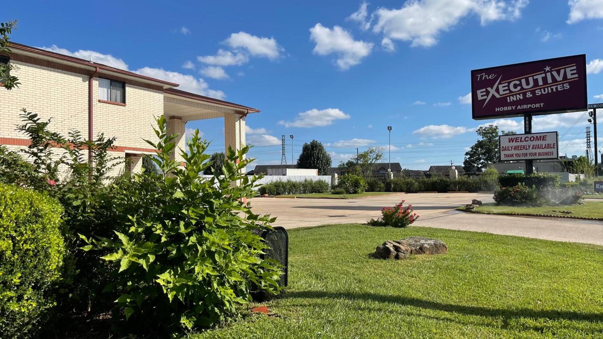 Executive Inn and Suites Houston photo 34