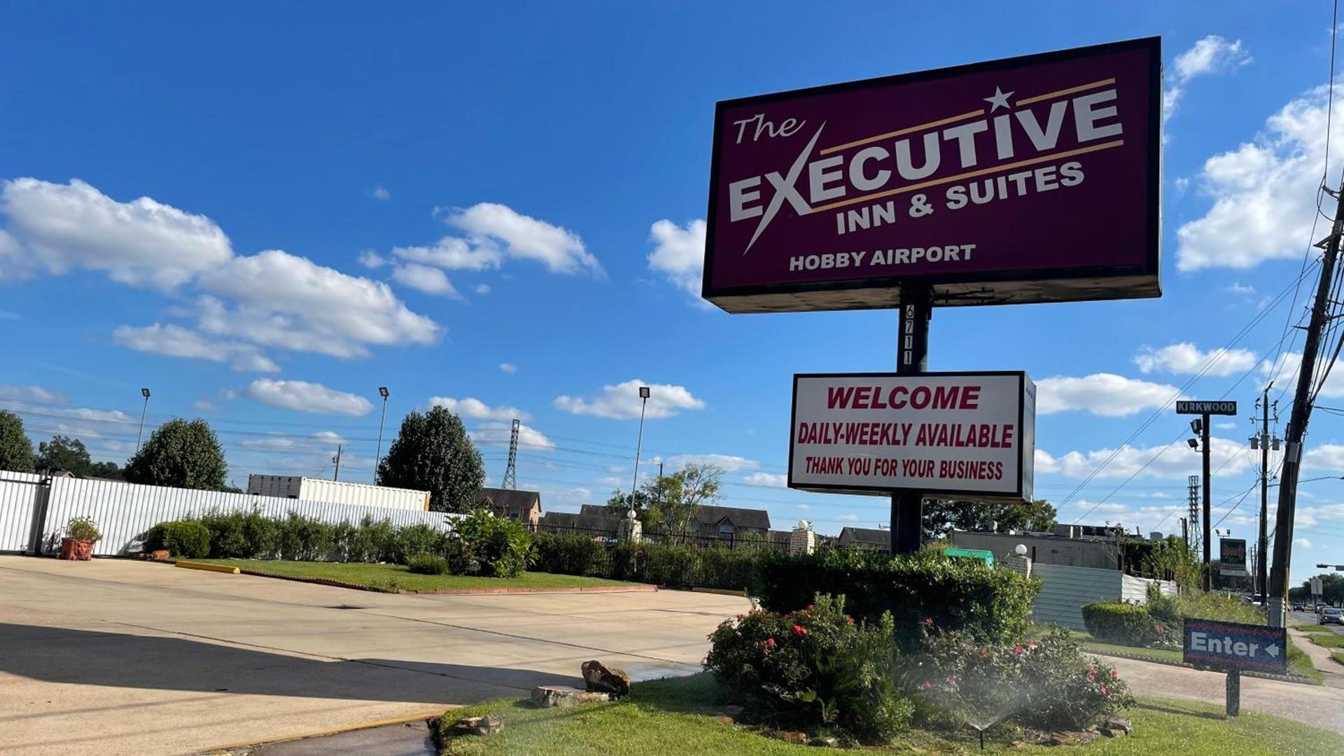 Executive Inn and Suites Houston photo 35