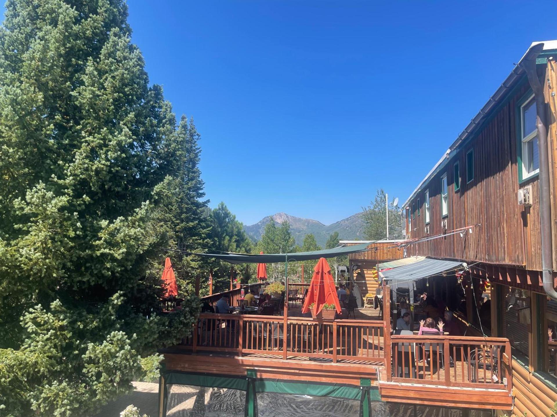 Silver Fork Lodge & Restaurant photo 7