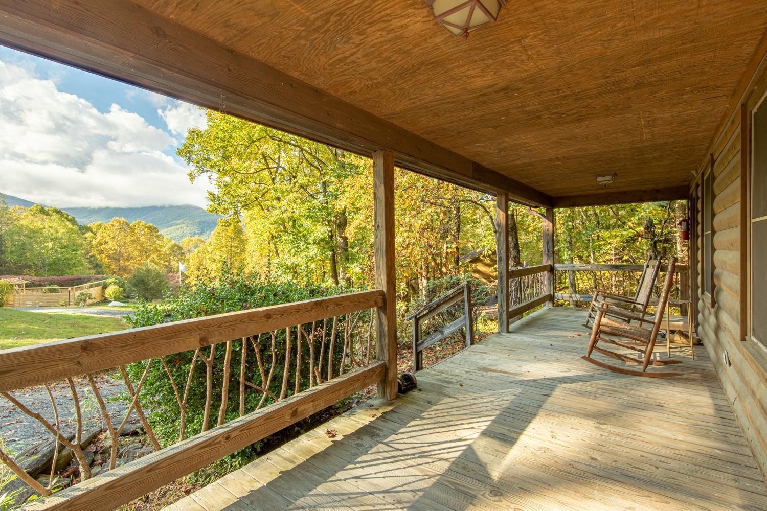 Mount Mitchell Eco Retreat photo 40