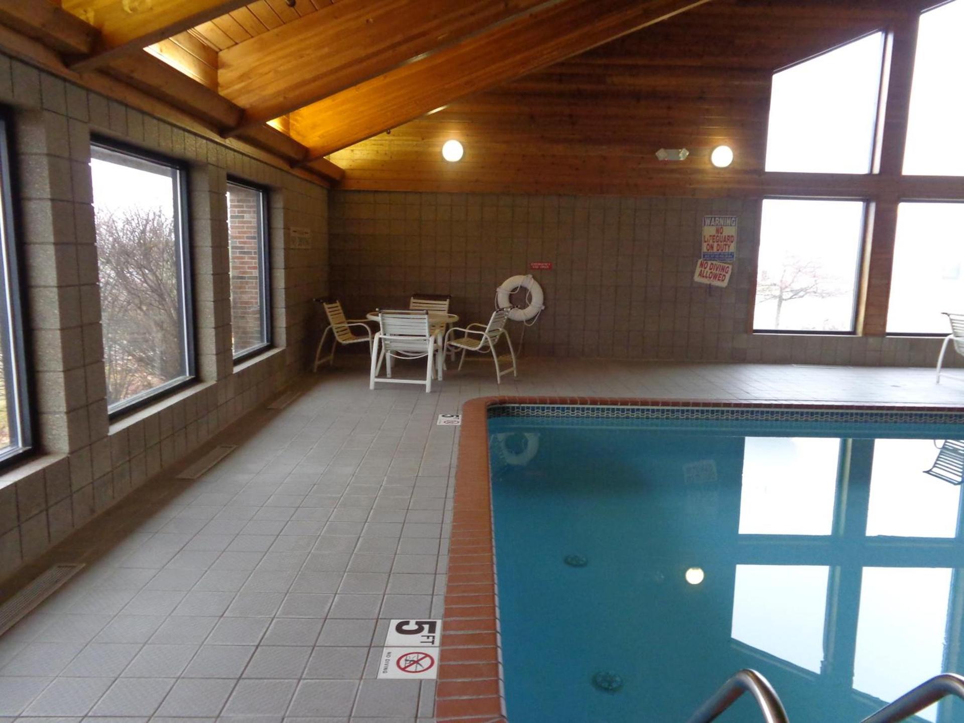 AmericInn by Wyndham Coralville photo 45