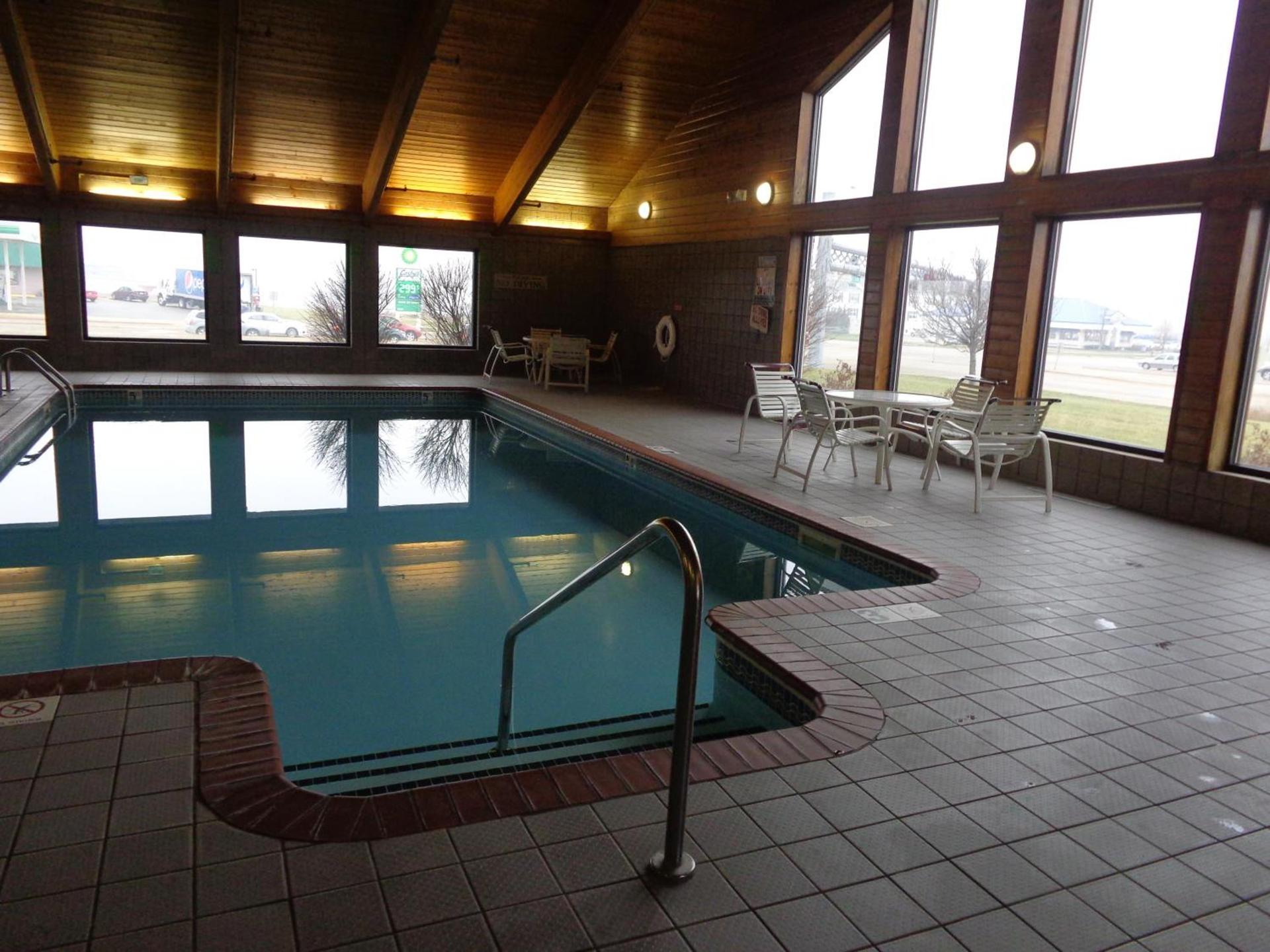 AmericInn by Wyndham Coralville photo 44