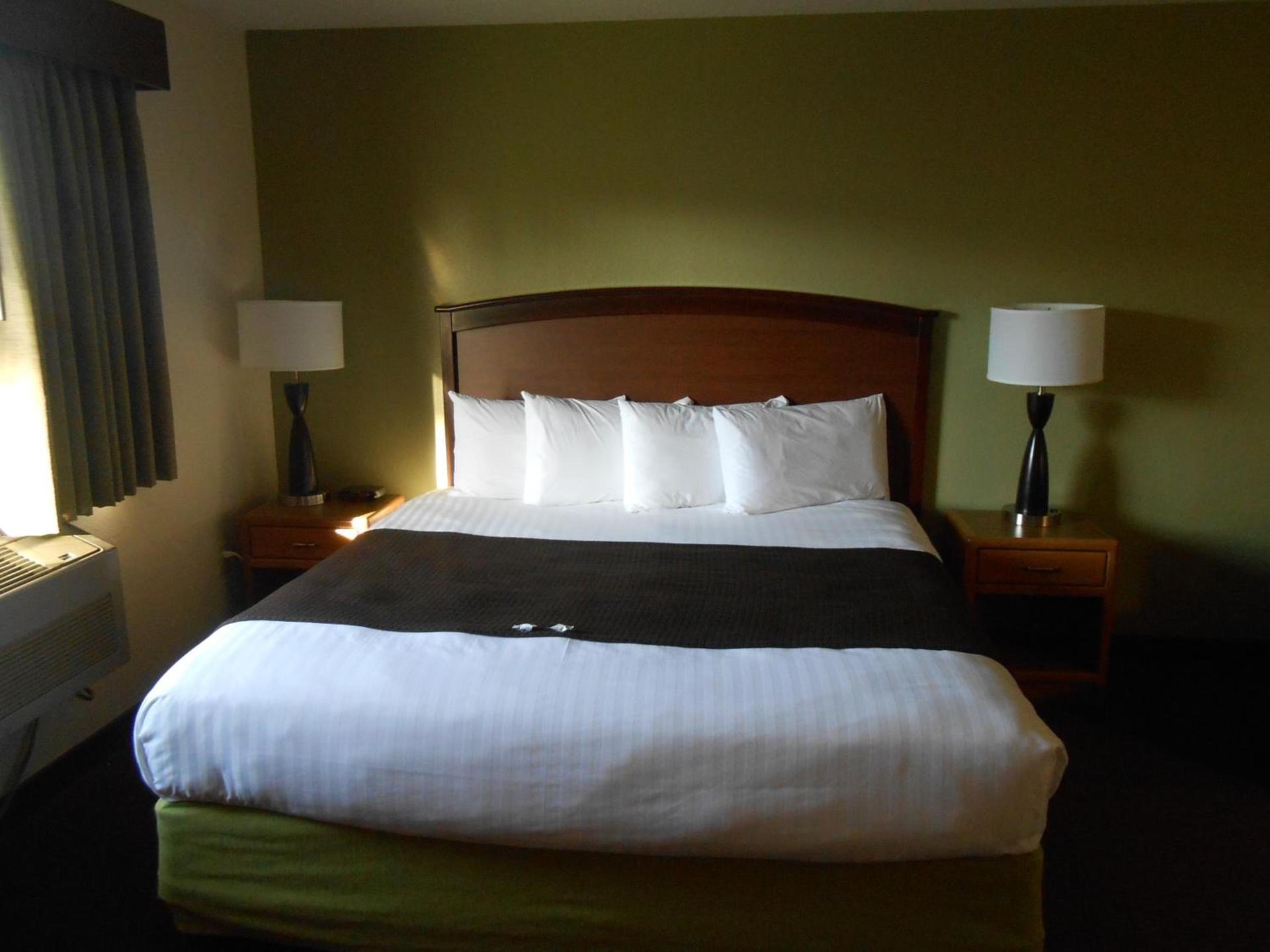 AmericInn by Wyndham Grand Rapids photo 33