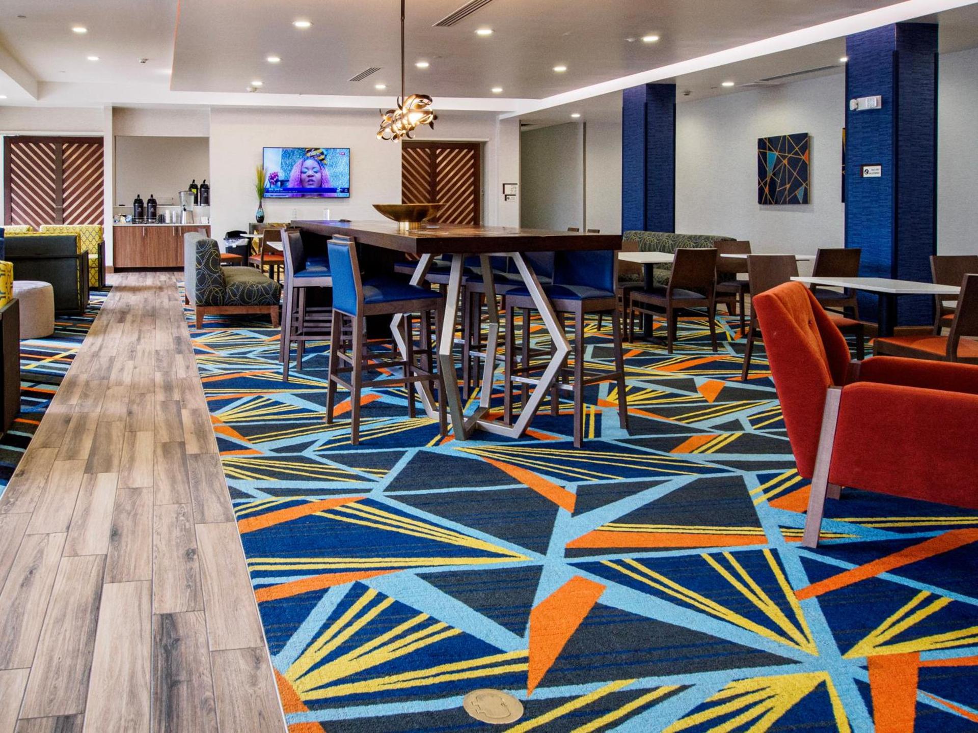 La Quinta by Wyndham Oklahoma City Airport photo 40
