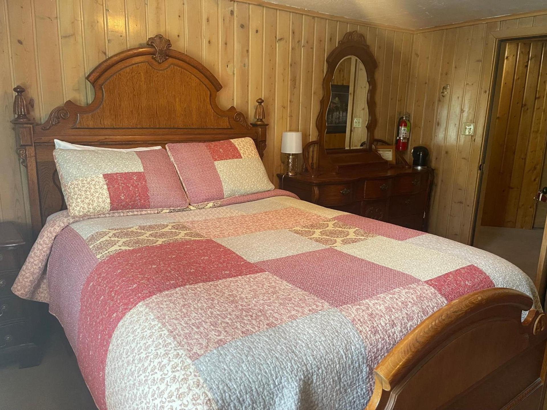 Silver Fork Lodge & Restaurant photo 4