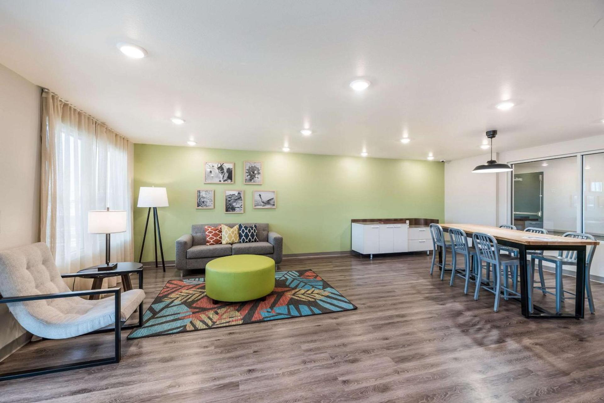 WoodSpring Suites Tucson-South photo 6