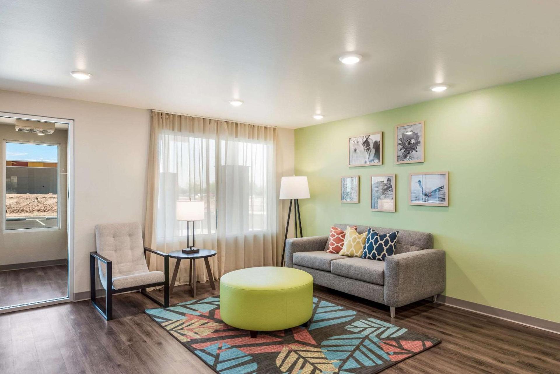 WoodSpring Suites Tucson-South photo 8