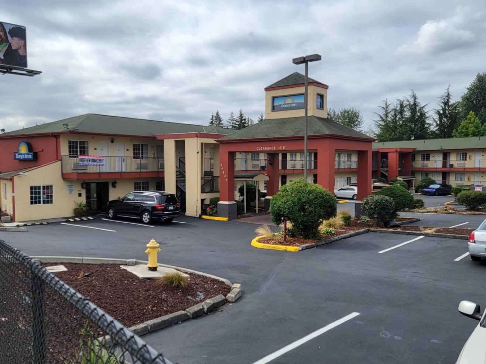 Days Inn by Wyndham Federal Way photo 2