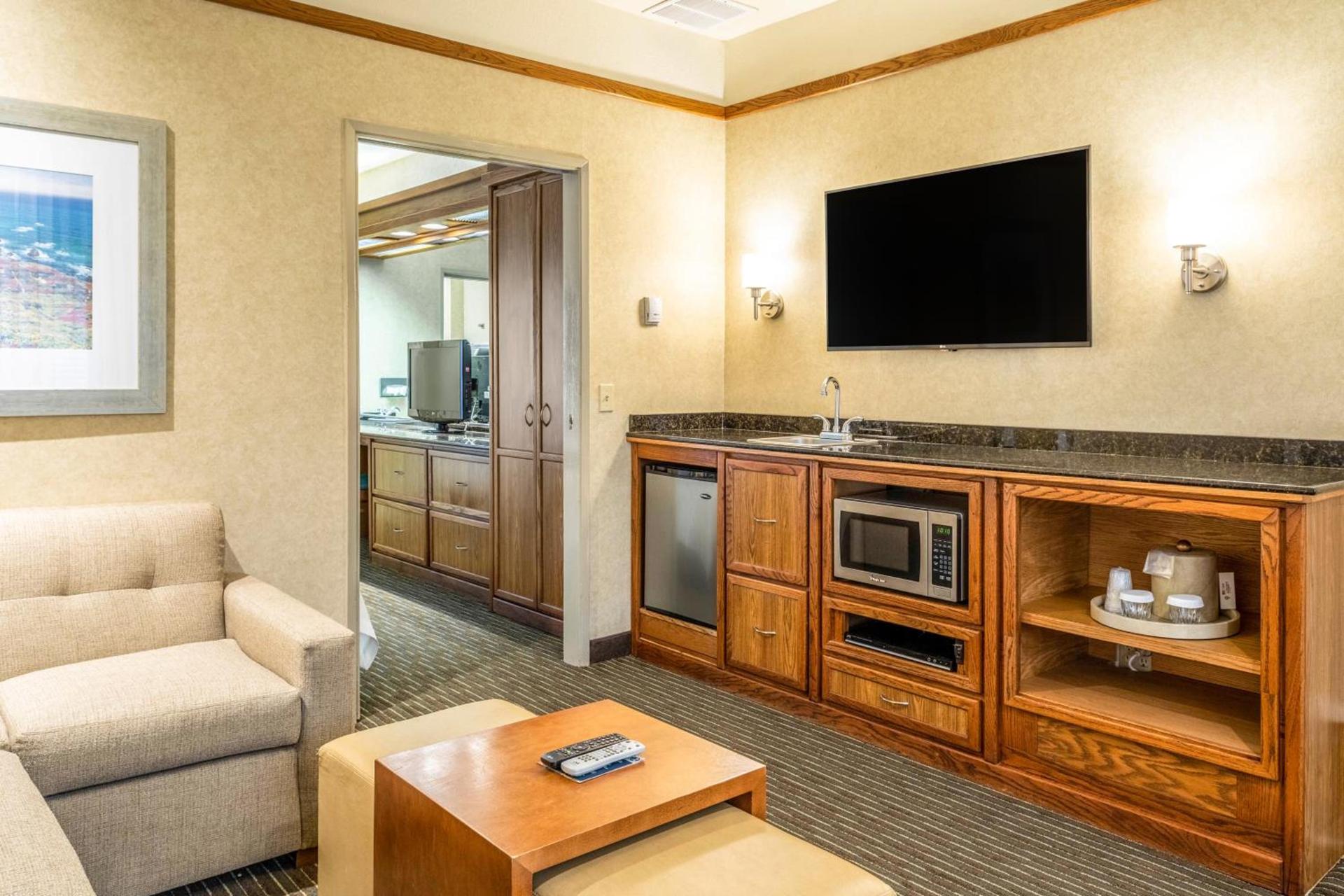 Quality Suites Downtown San Luis Obispo photo 39
