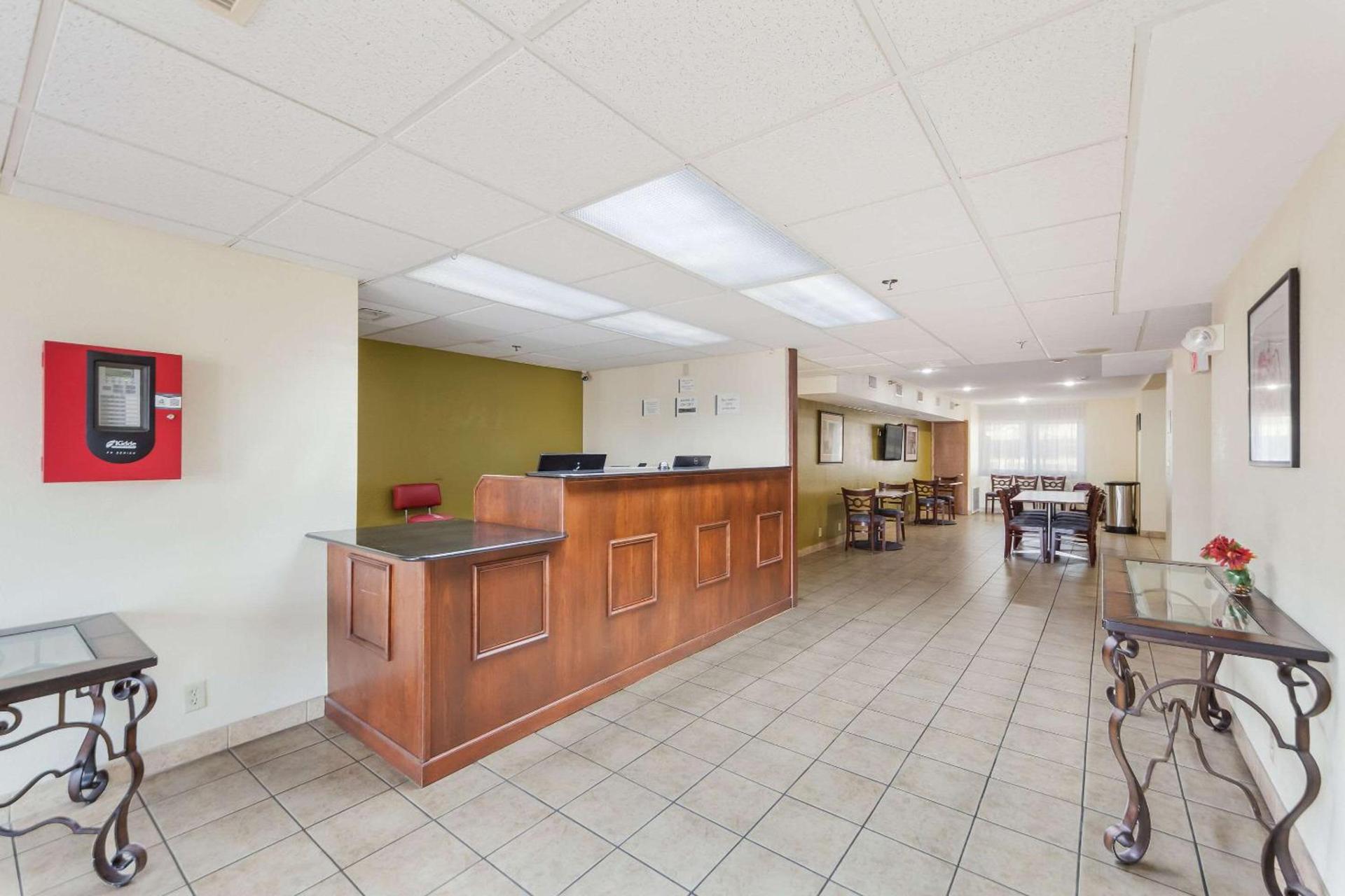 Quality Inn Lincoln Cornhusker photo 5