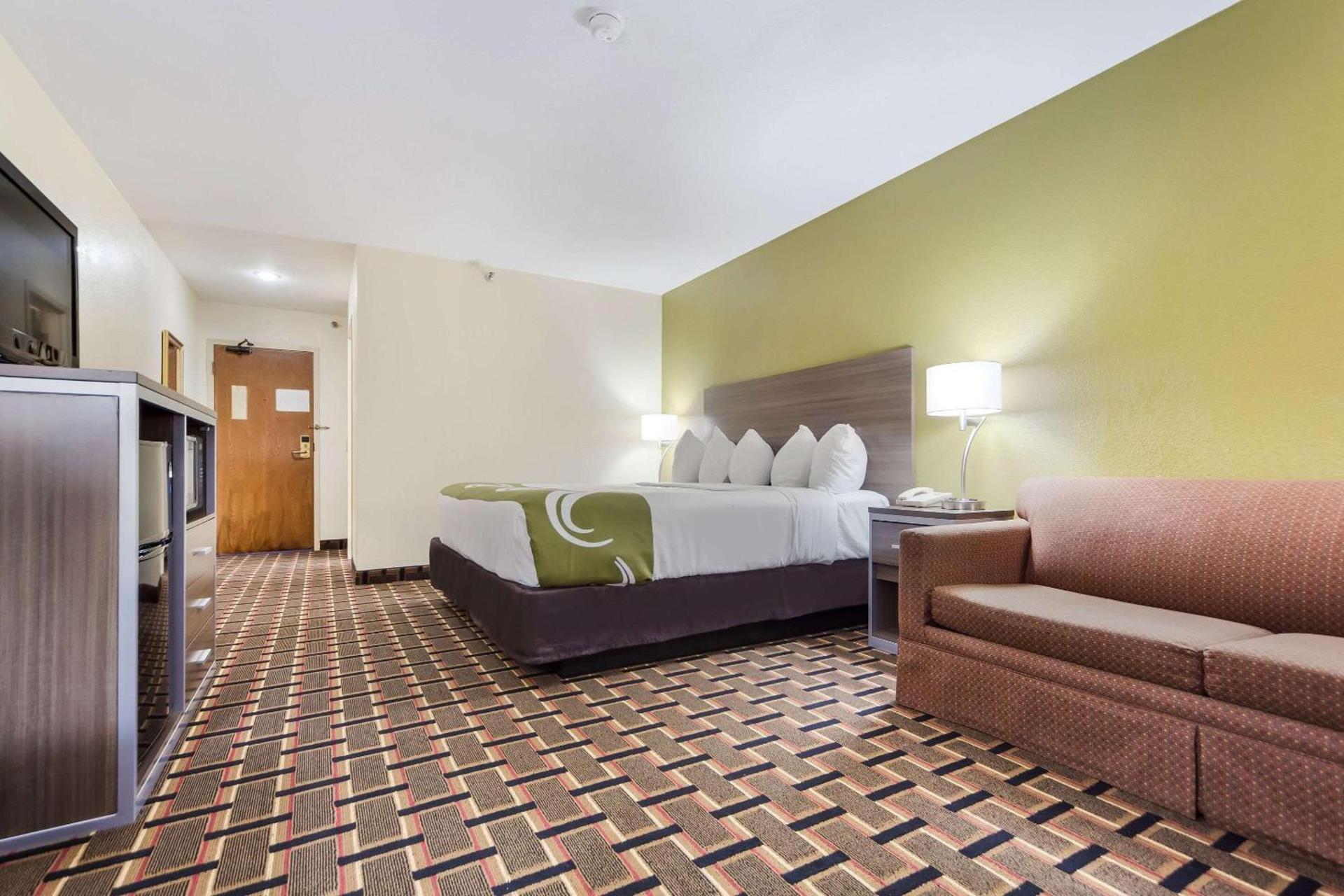 Quality Inn Lincoln Cornhusker photo 9