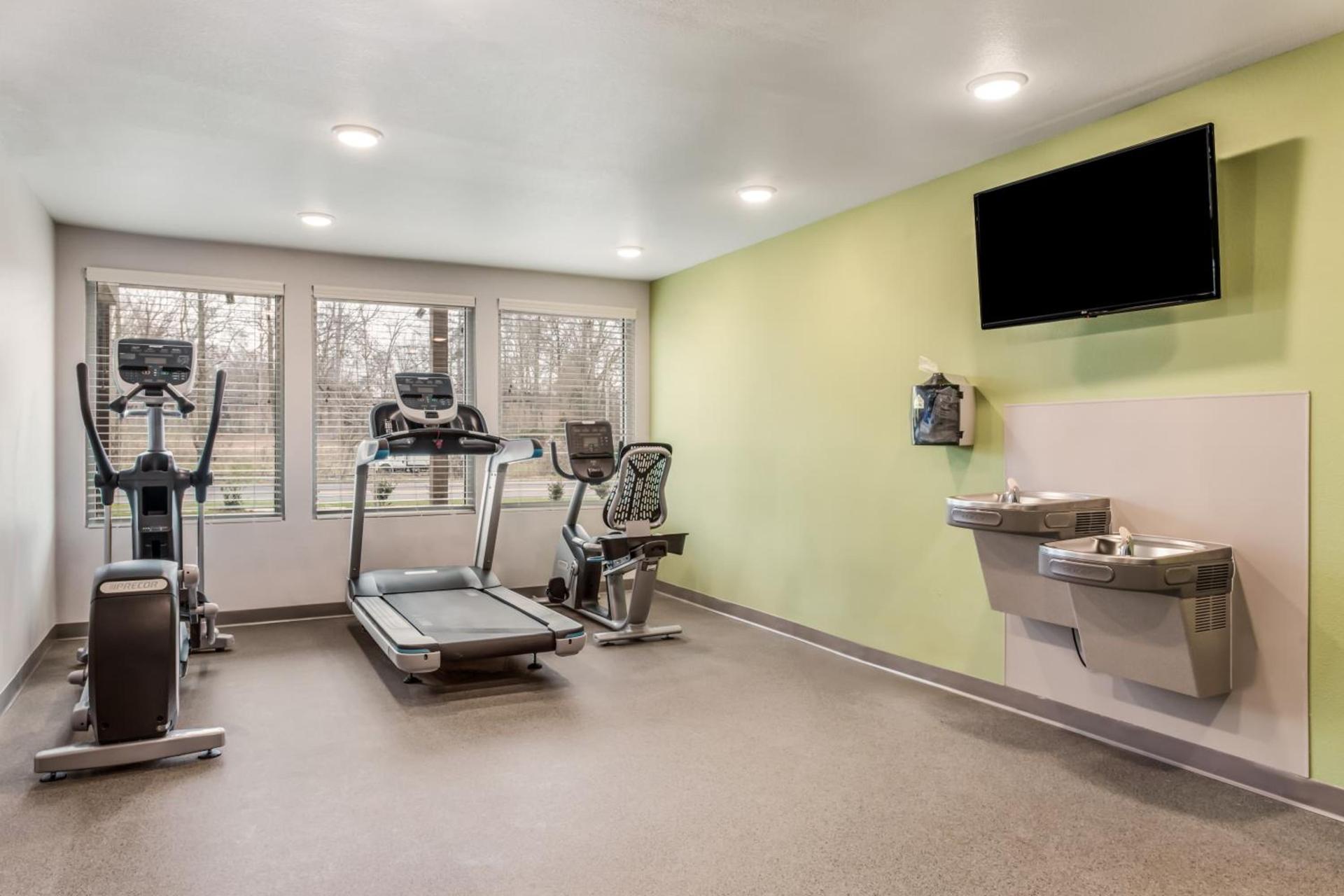 WoodSpring Suites Charlotte - University Research Park photo 12