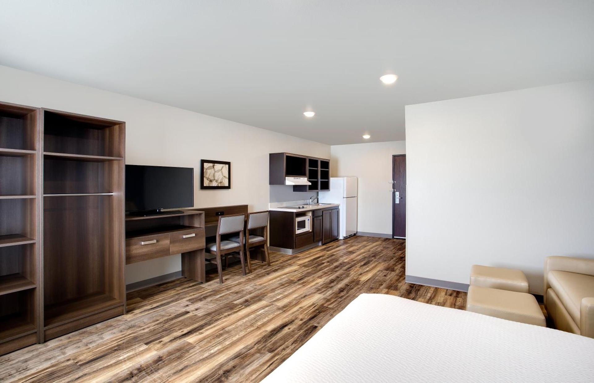 WoodSpring Suites Baltimore White Marsh - Nottingham photo 23