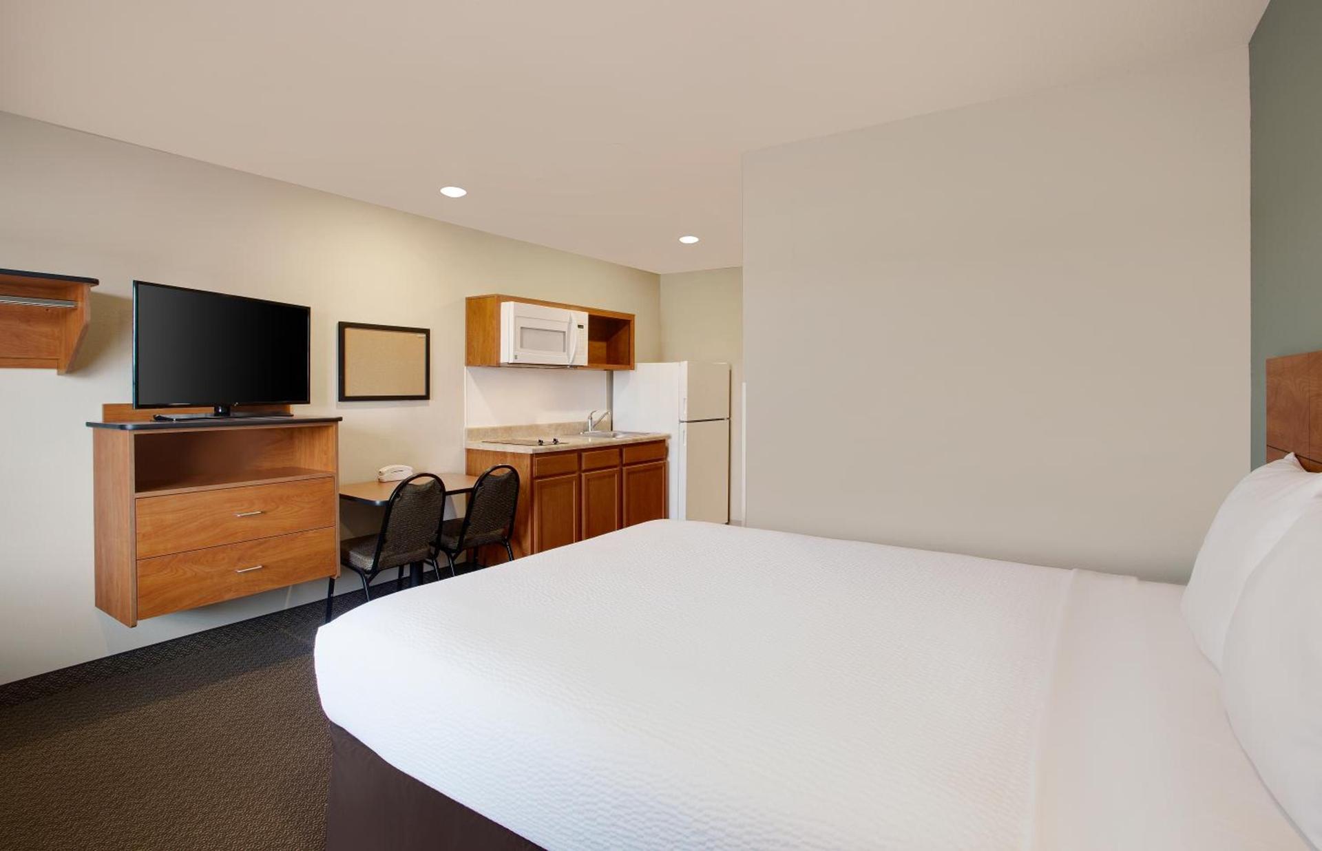 WoodSpring Suites Frederick I-70 photo 19