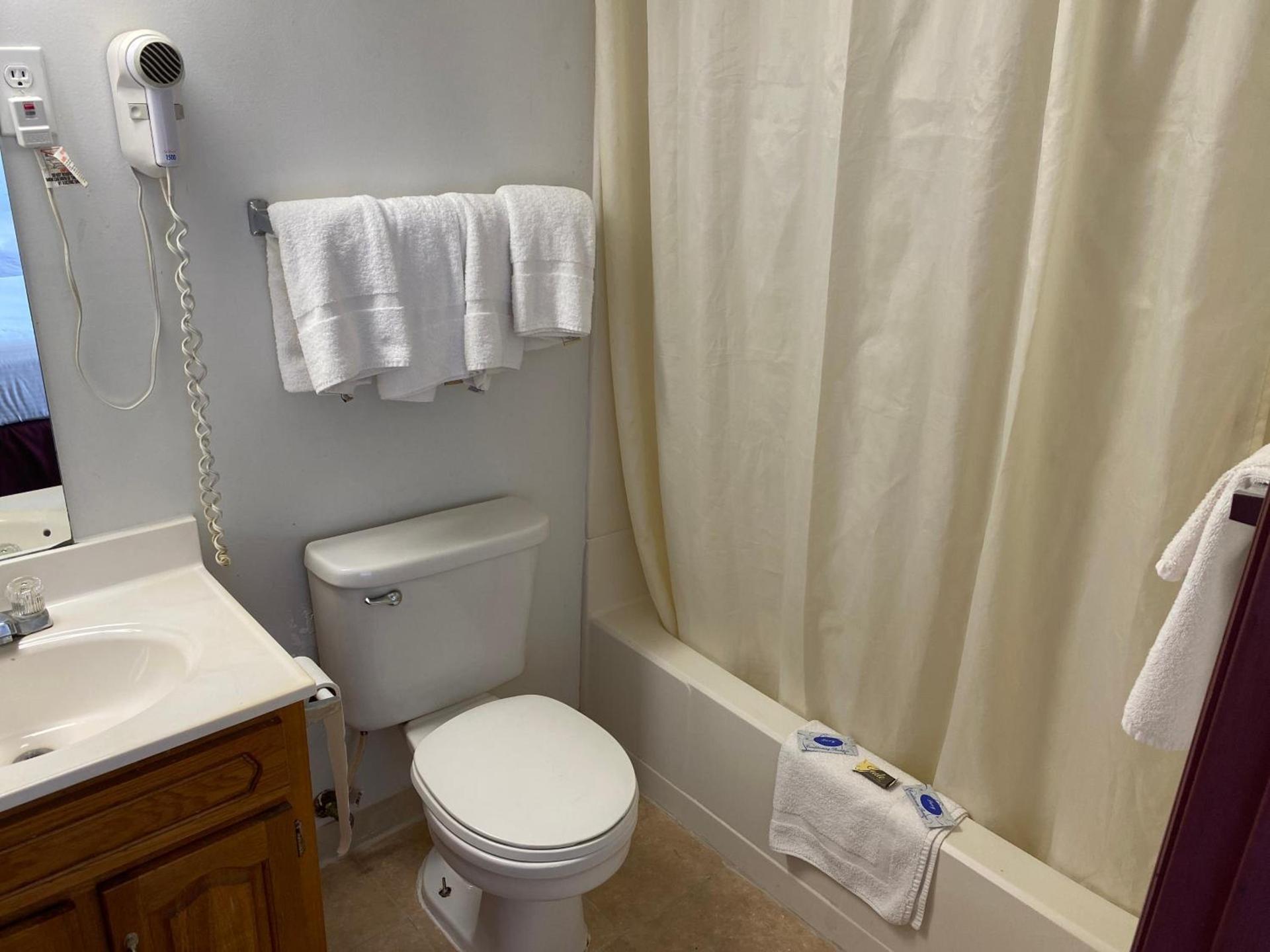 Royal Inn photo 21