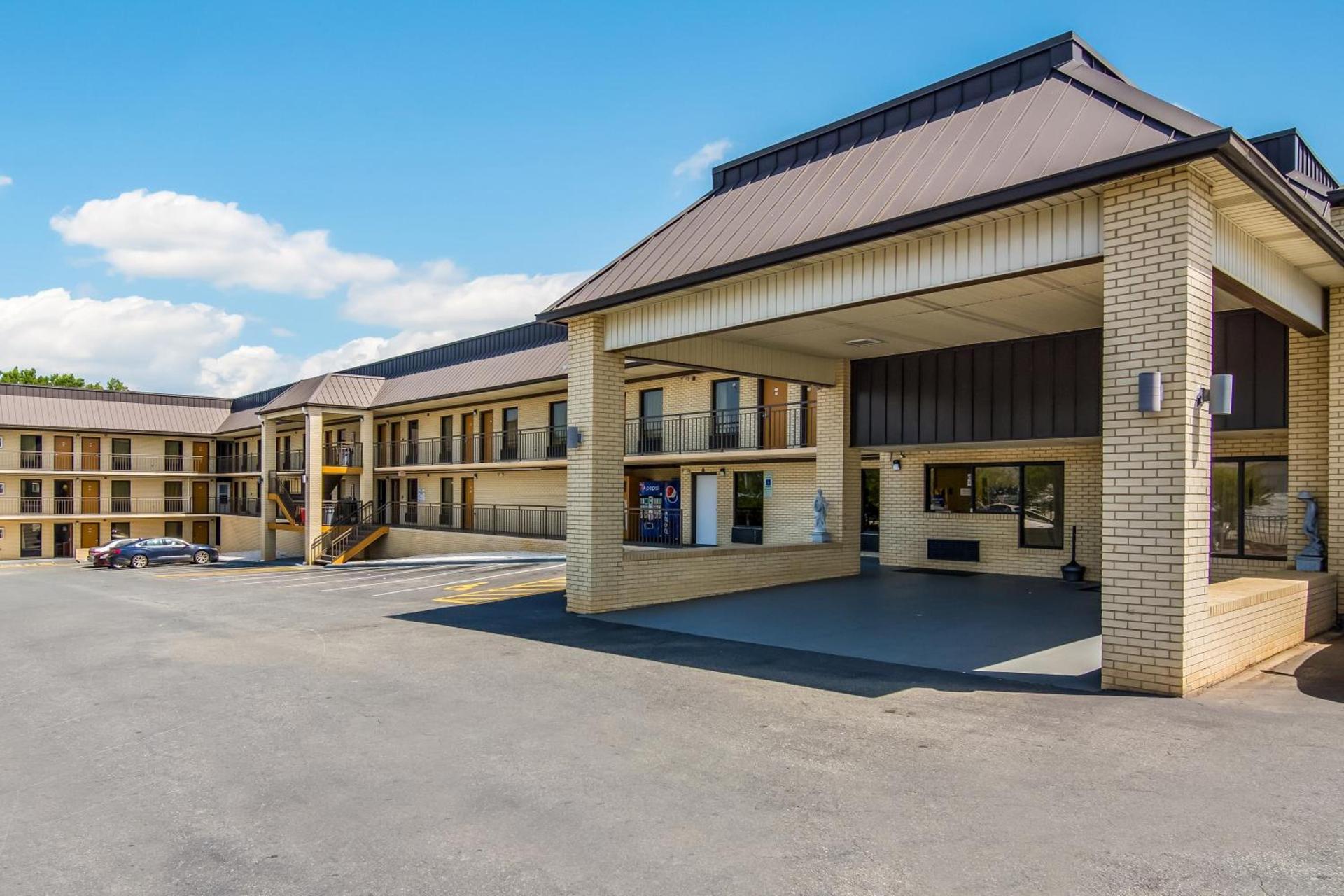 Americas Best Value Inn Wadesboro photo 4