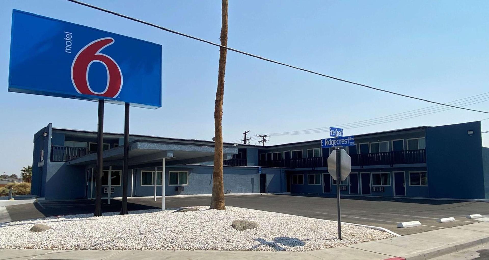 Motel 6 Ridgecrest, CA China Lake photo 1