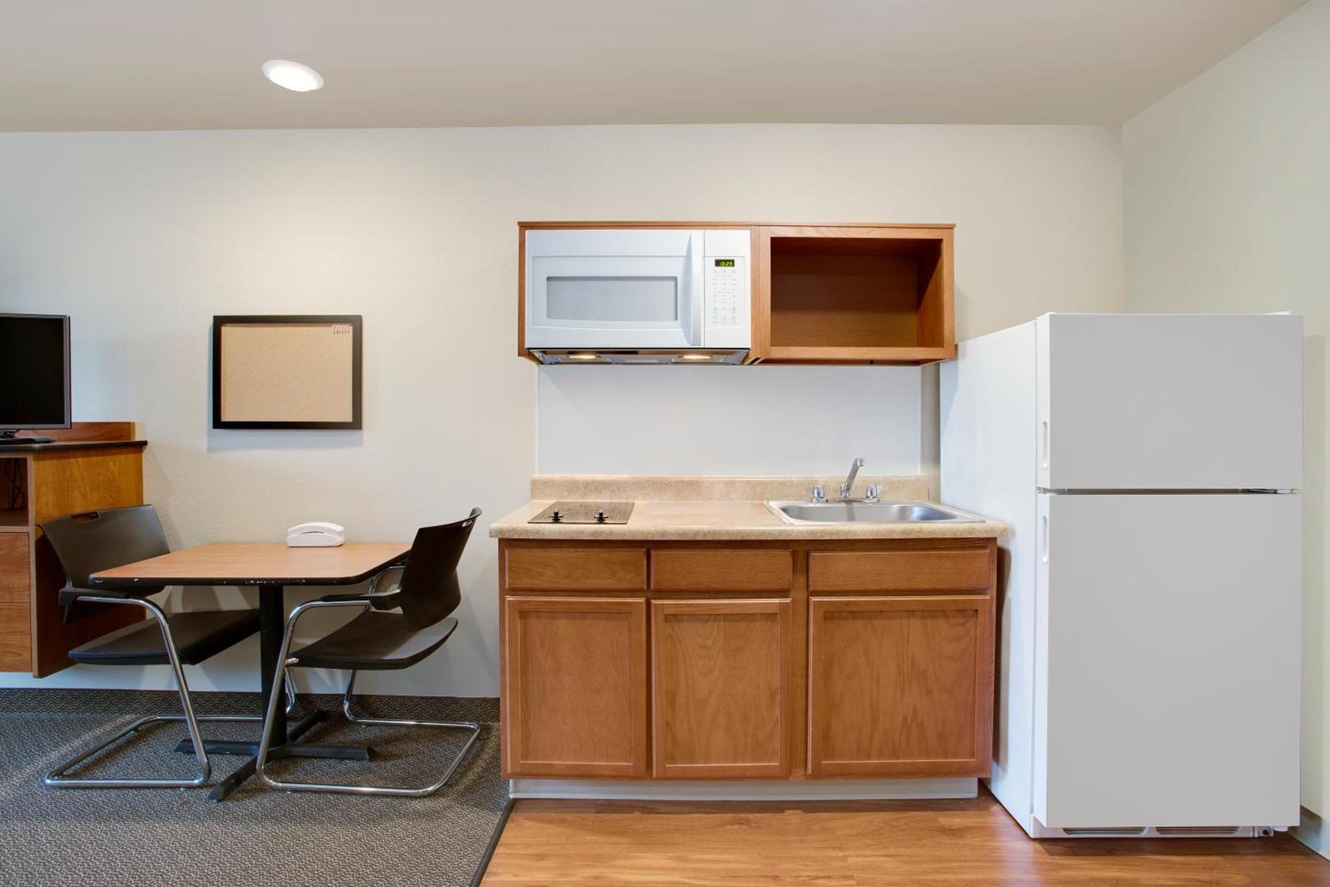WoodSpring Suites Columbus North I-270 photo 17